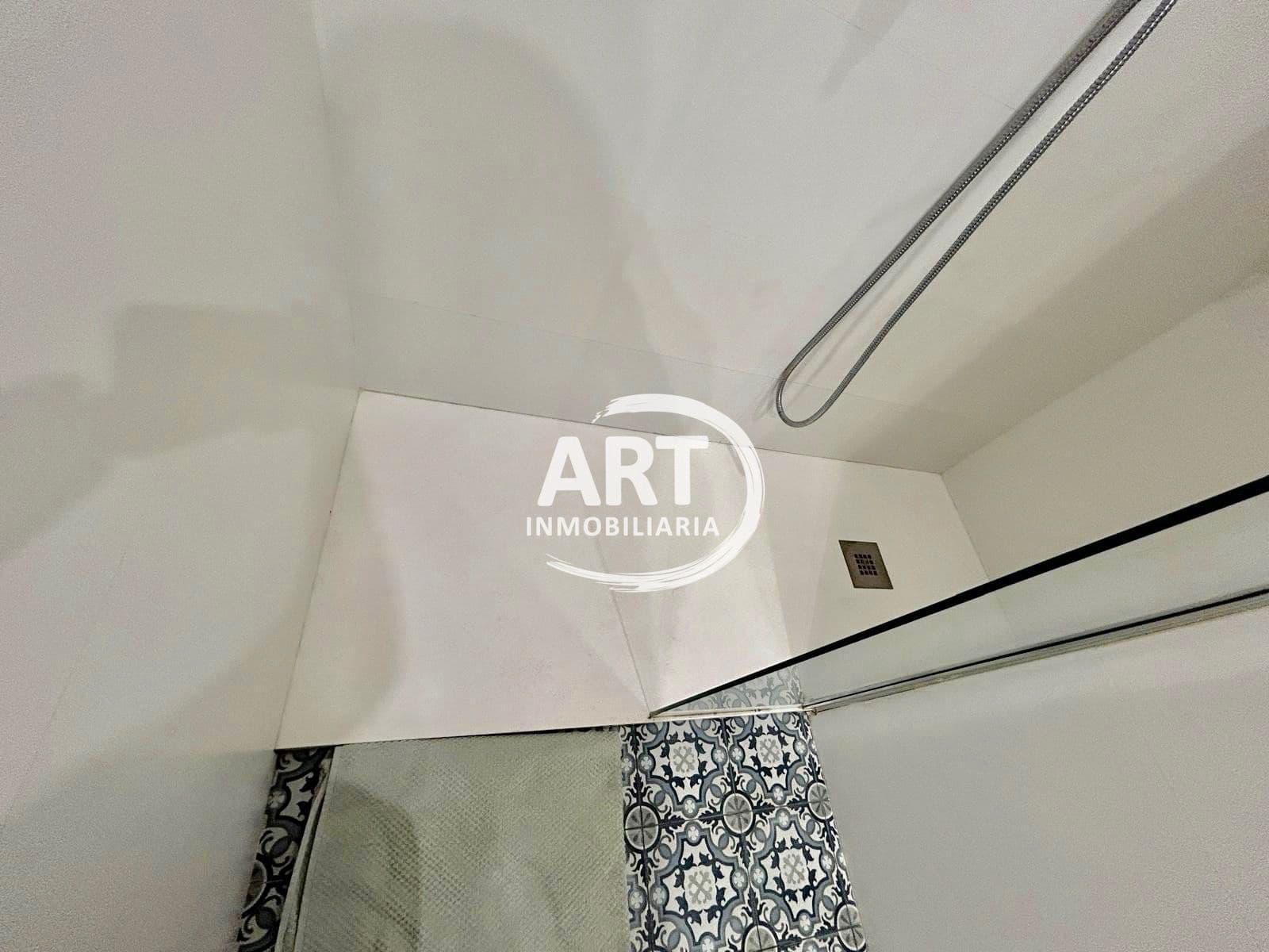 Appartement de 4 chambres à louer à Valence ville avec piscine garage - 2 500 € (Ref: 9568014)