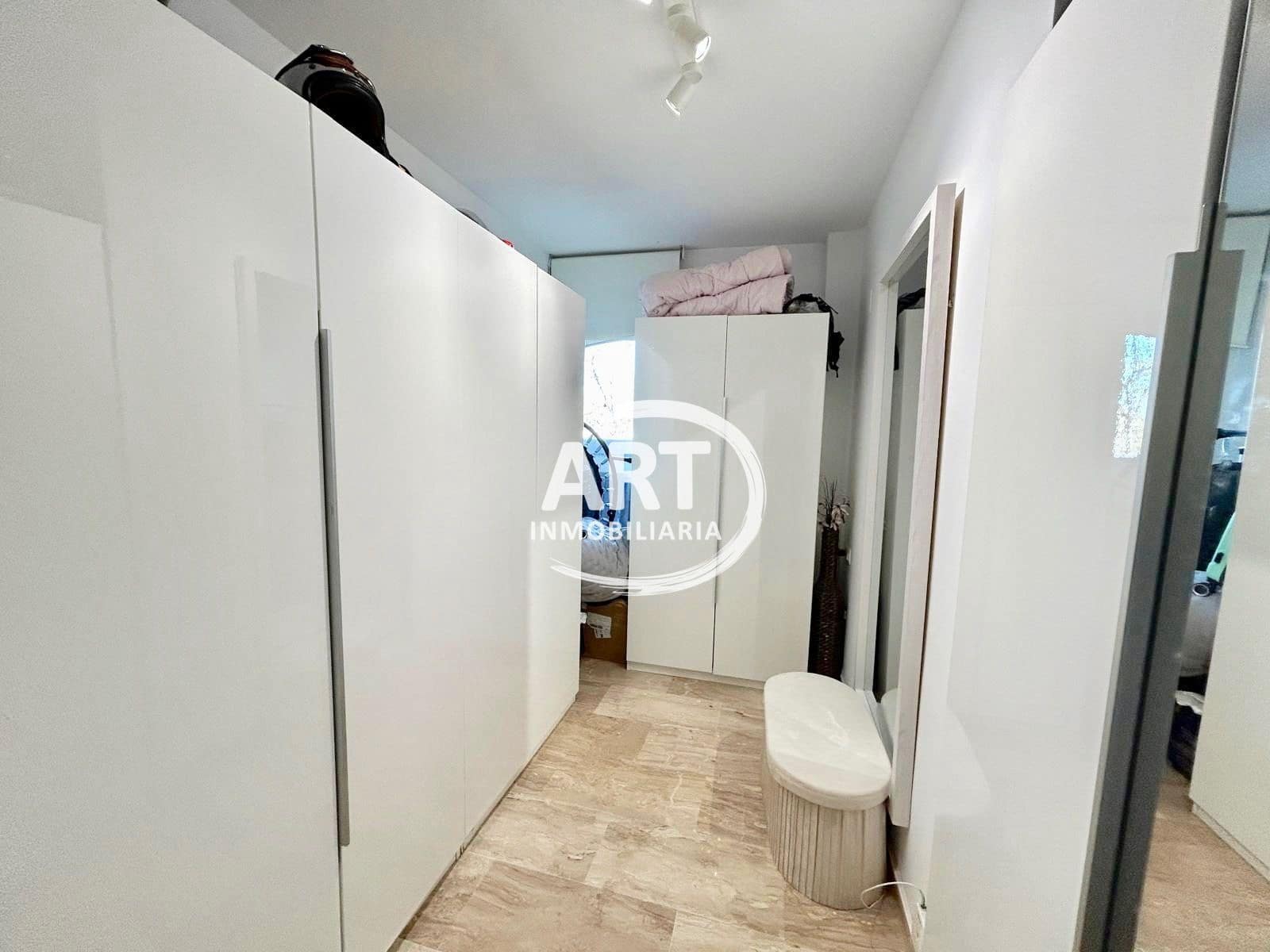 Appartement de 4 chambres à louer à Valence ville avec piscine garage - 2 500 € (Ref: 9568014)