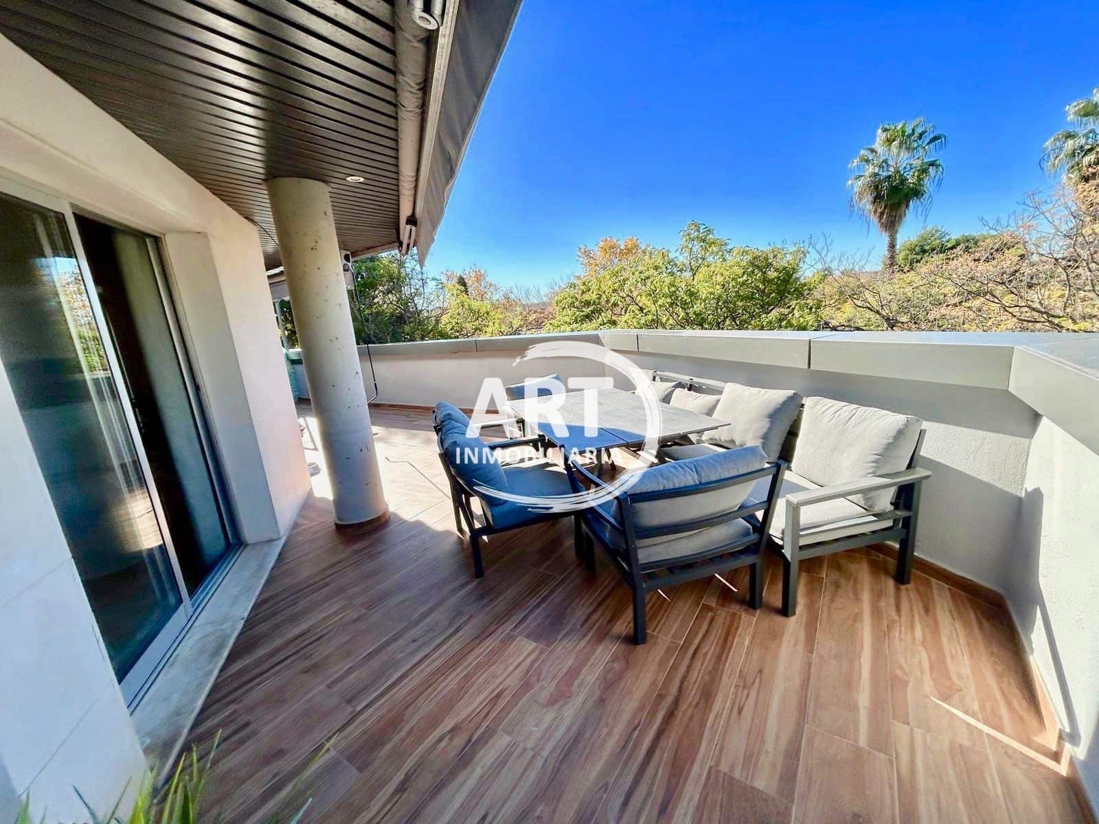 Appartement de 4 chambres à louer à Valence ville avec piscine garage - 2 500 € (Ref: 9568014)