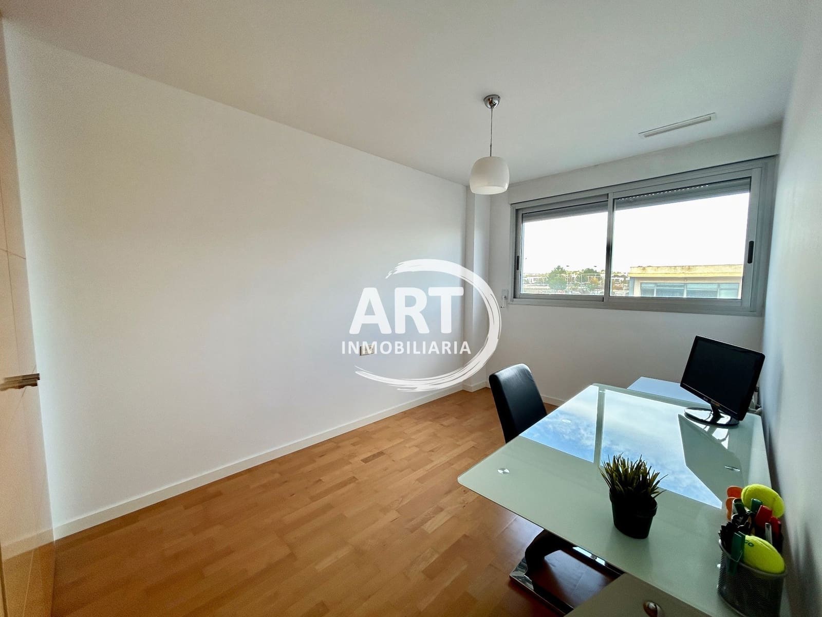 3 bedroom Semi-detached Villa for rent in San Antonio de Benageber with pool garage - € 1,900 (Ref: 9581537)