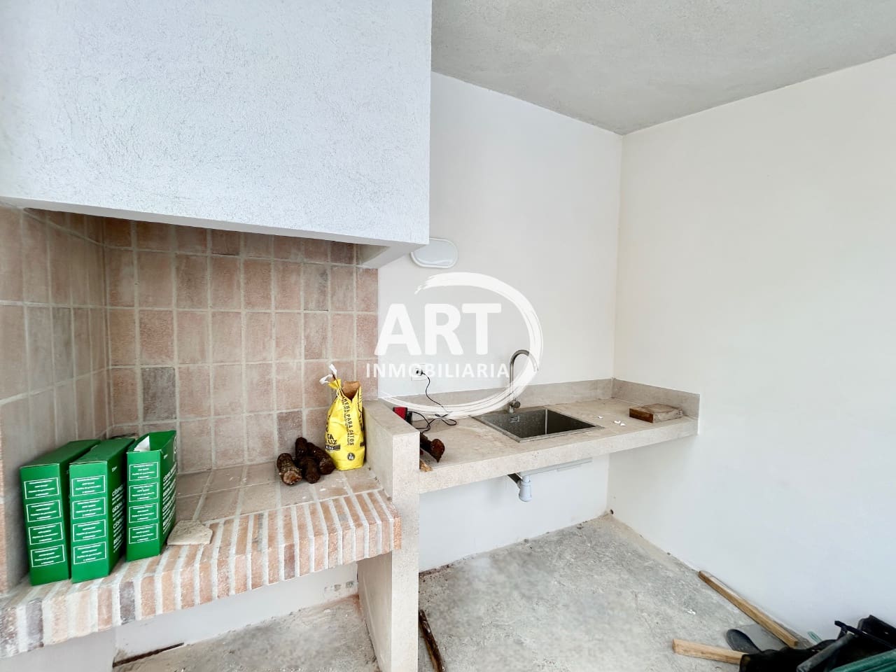 3 bedroom Villa for rent in L'Eliana with pool garage - € 3,500 (Ref: 9585379)