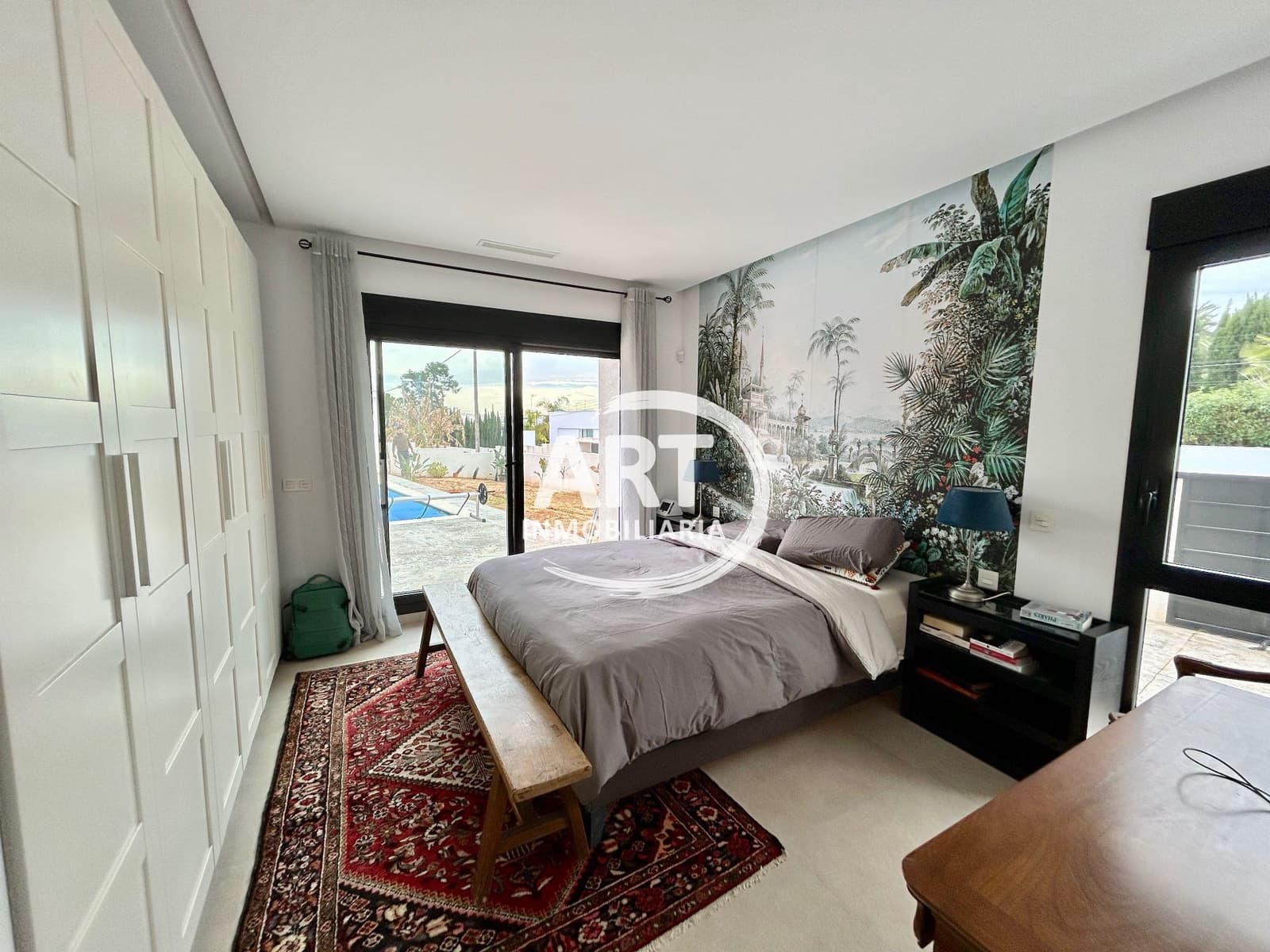 3 bedroom Villa for rent in L'Eliana with pool garage - € 3,500 (Ref: 9585379)