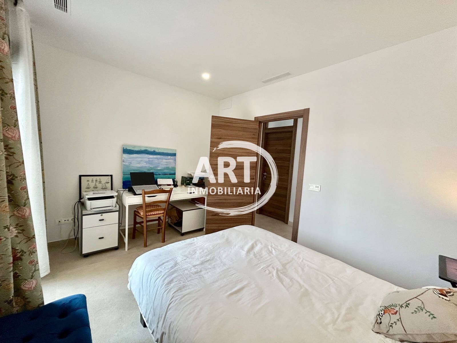 3 bedroom Villa for rent in L'Eliana with pool garage - € 3,500 (Ref: 9585379)