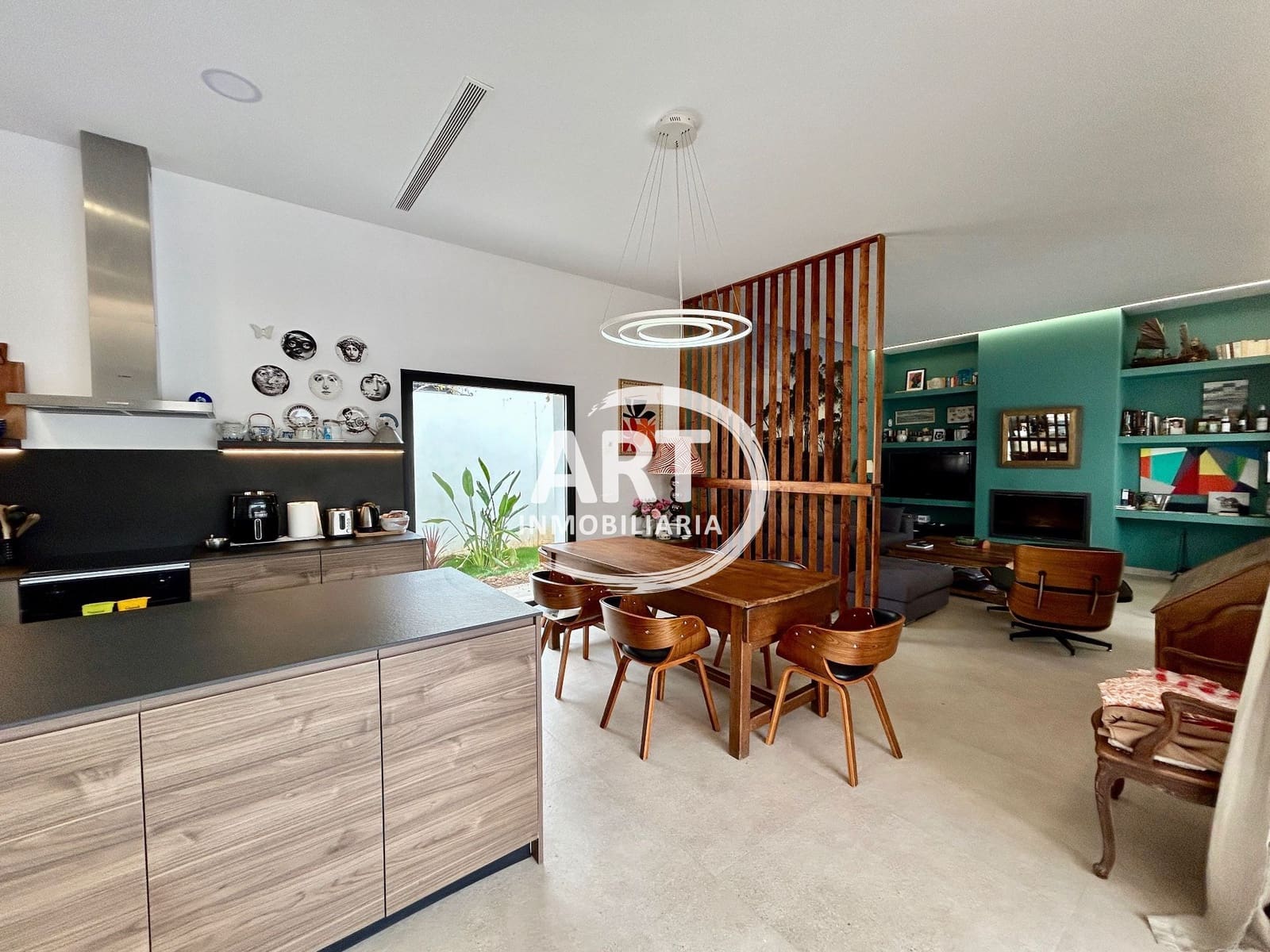 3 bedroom Villa for rent in L'Eliana with pool garage - € 3,500 (Ref: 9585379)