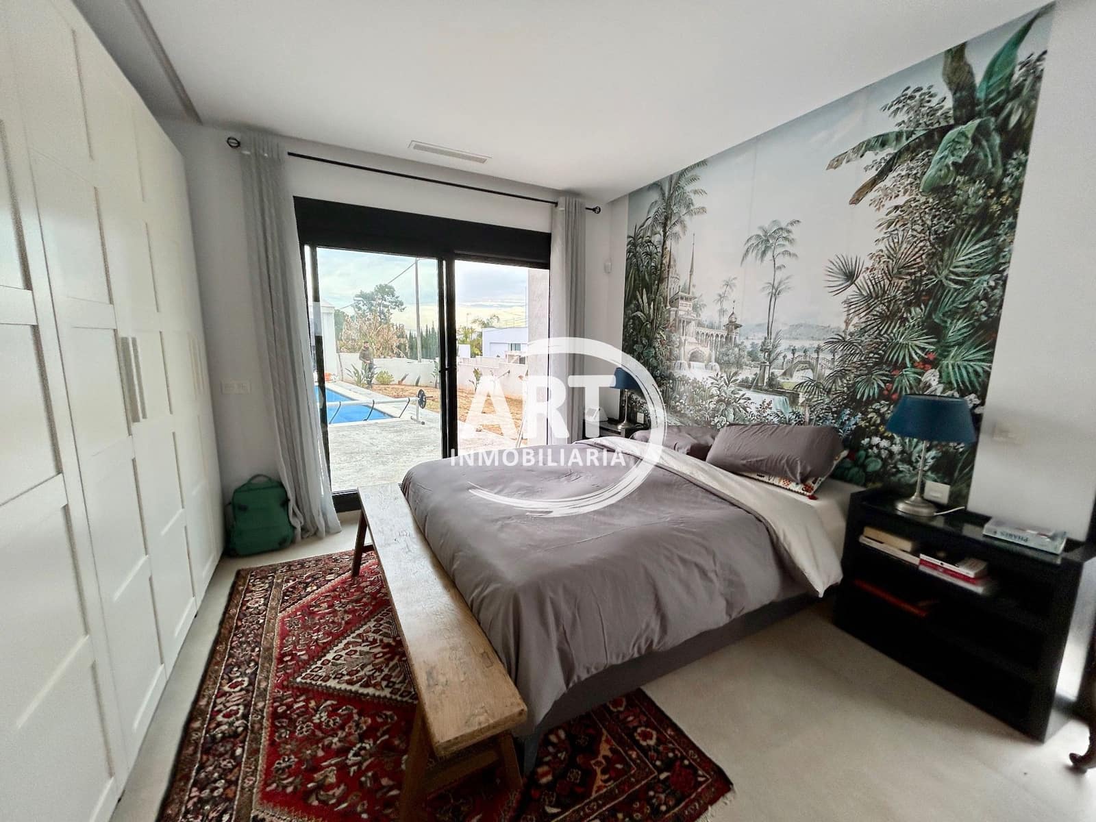 3 bedroom Villa for rent in L'Eliana with pool garage - € 3,500 (Ref: 9585379)