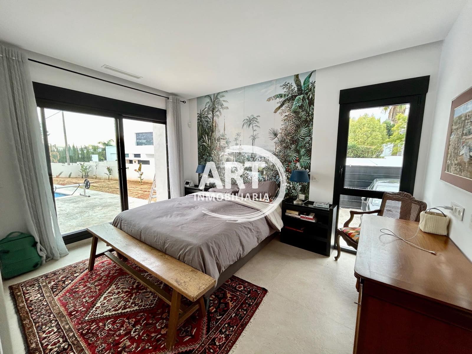 3 bedroom Villa for rent in L'Eliana with pool garage - € 3,500 (Ref: 9585379)