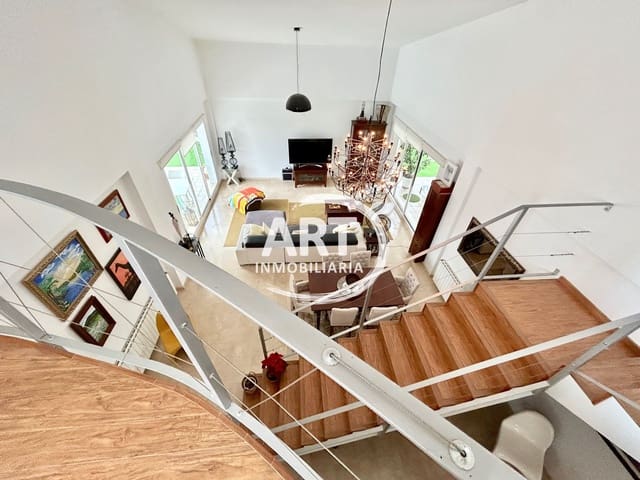 Chalet de 4 habitaciones en Bétera en venta con piscina garaje - 849.000 € (Ref: 9585380)