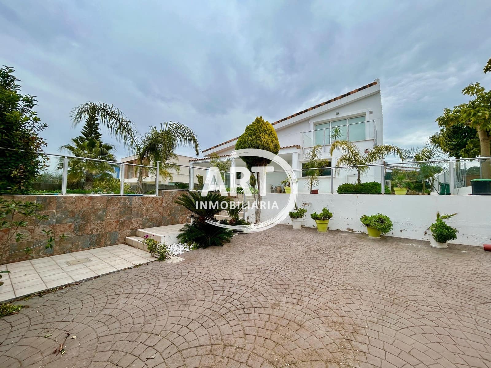 4 makuuhuone Huvila myytävänä paikassa Betera mukana uima-altaan 
autotalli - 849 900 € (Ref: 9585380)