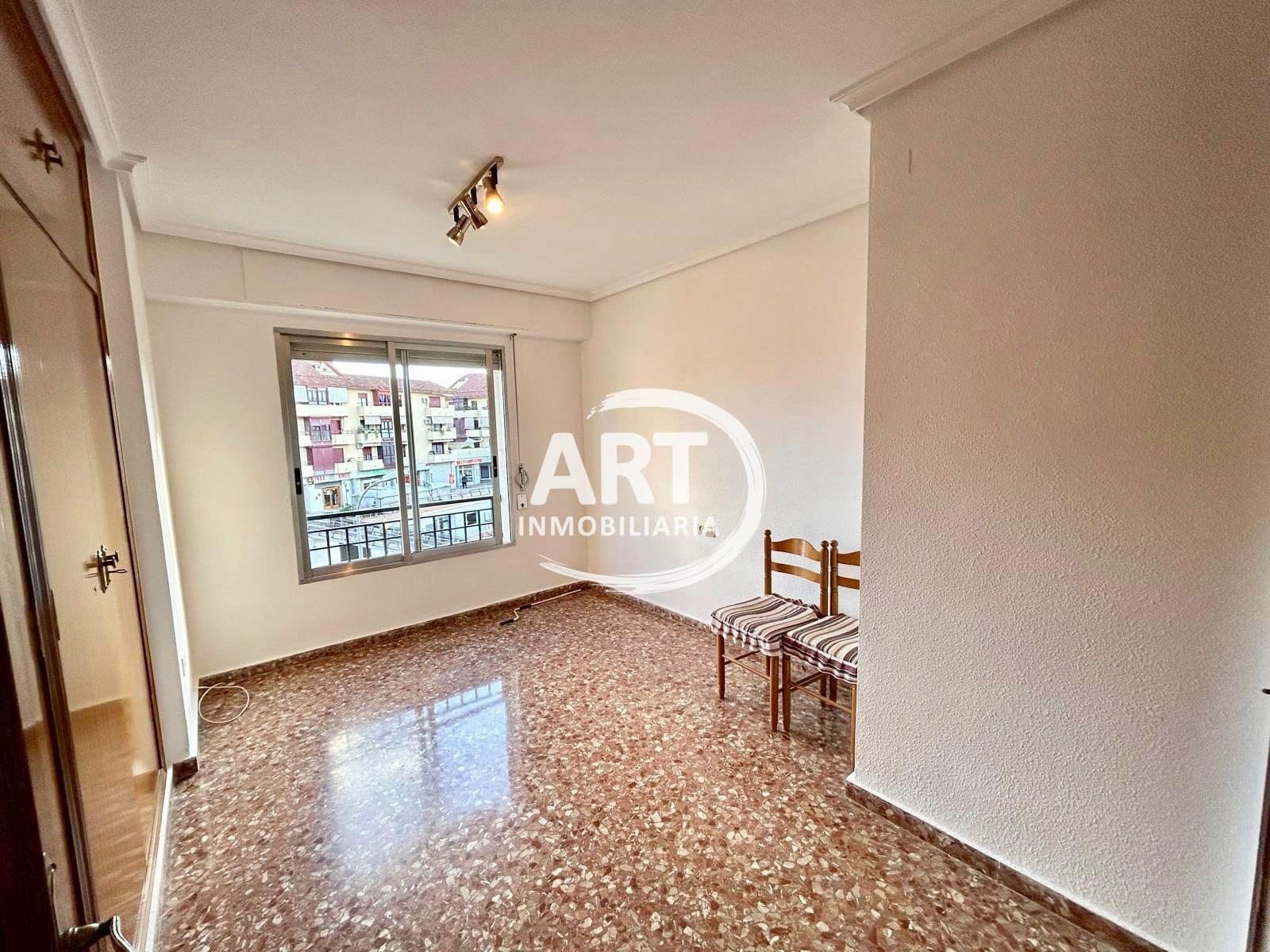 3 bedroom Flat for rent in L'Eliana - € 1,100 (Ref: 9590707)