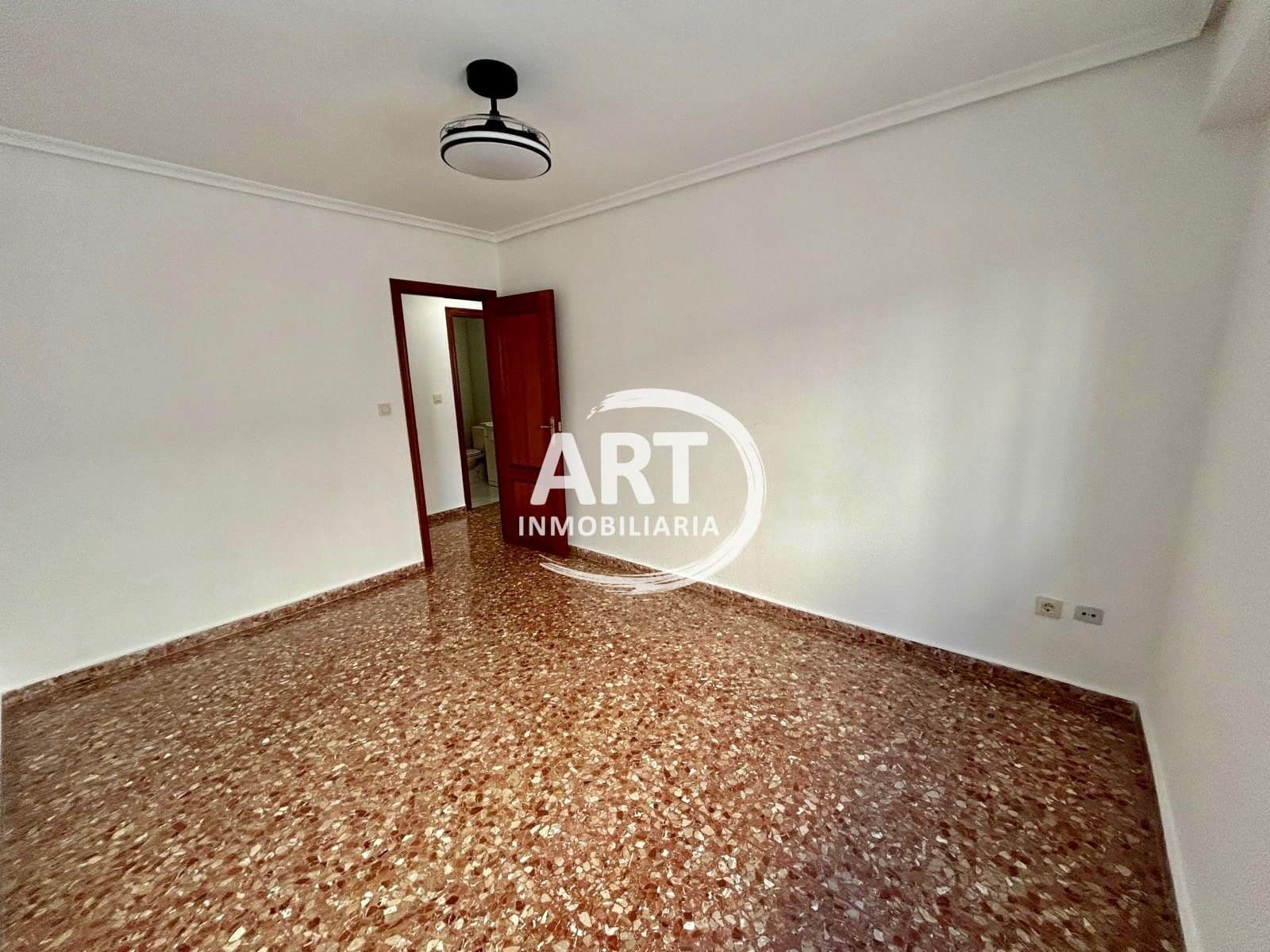 3 bedroom Flat for rent in L'Eliana - € 1,100 (Ref: 9590707)