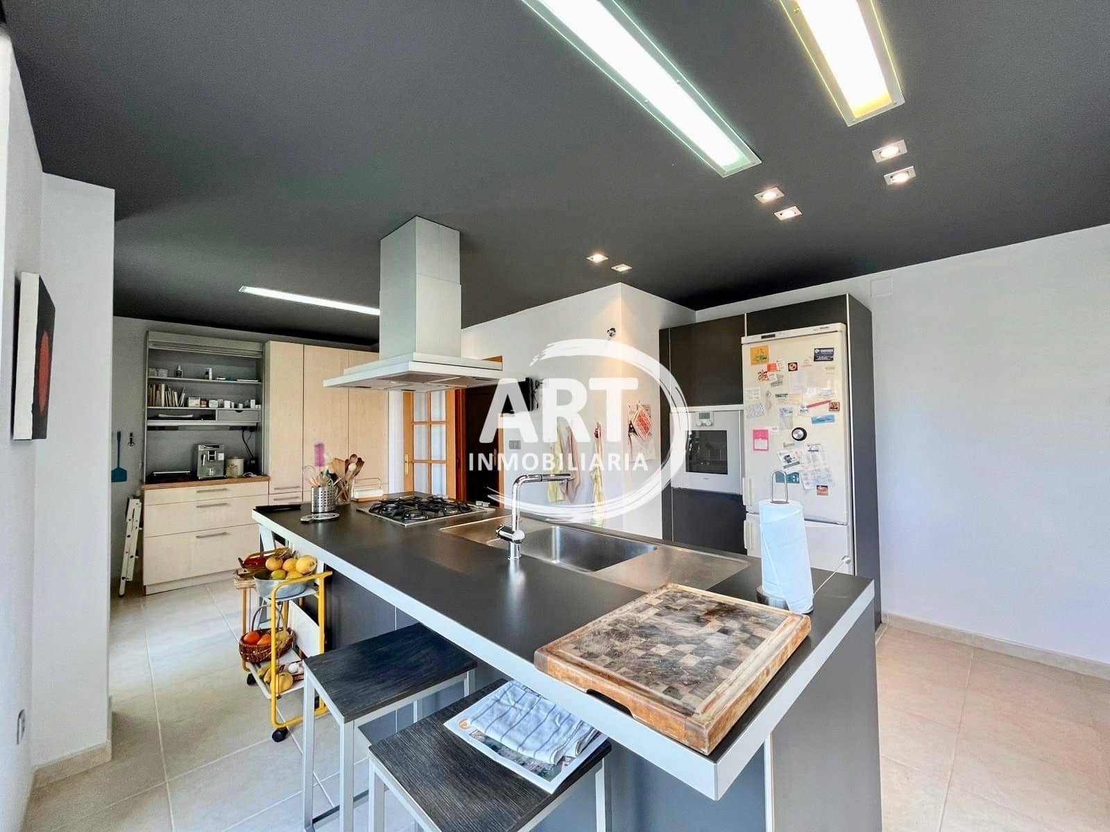 5 soveværelse Villa til salg i Riba-roja de Turia med swimmingpool garage - € 720.000 (Ref: 9594623)