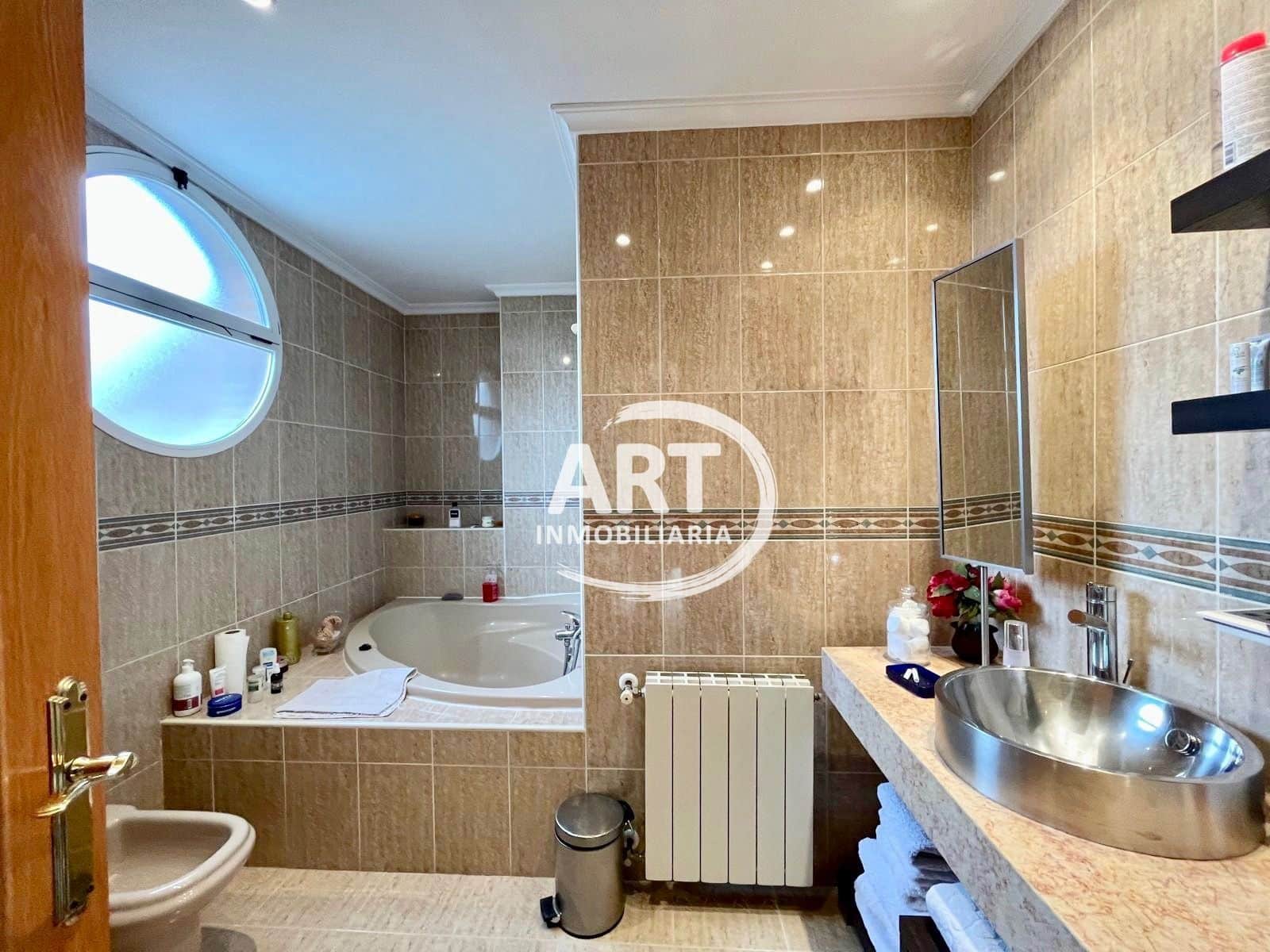 5 soveværelse Villa til salg i Riba-roja de Turia med swimmingpool garage - € 720.000 (Ref: 9594623)