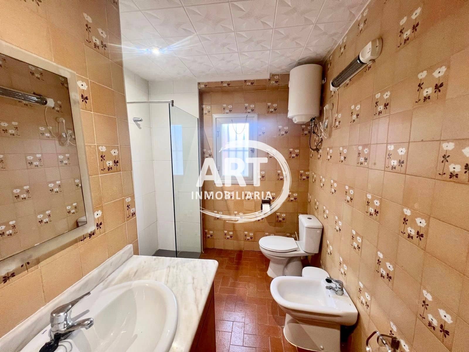 4 quarto Moradia para arrendar em Olocau com piscina garagem - 1 200 € (Ref: 9598670)