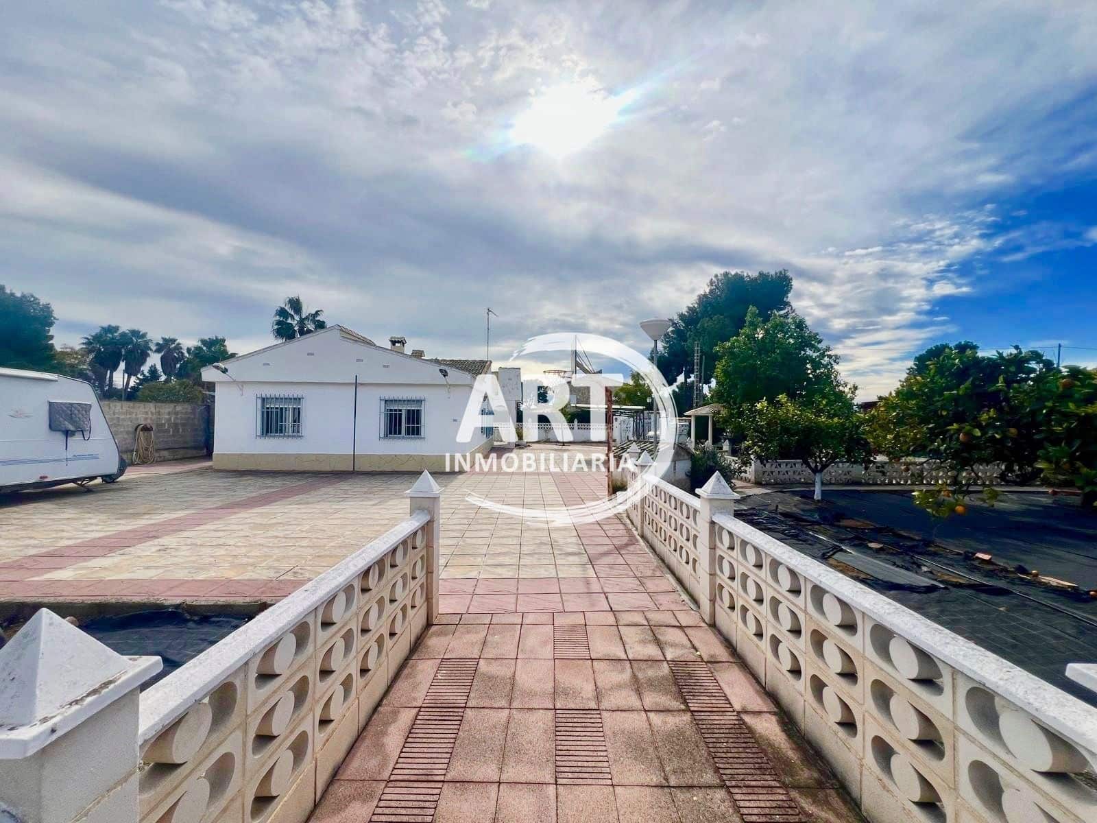 4 quarto Moradia para arrendar em Olocau com piscina garagem - 1 200 € (Ref: 9598670)