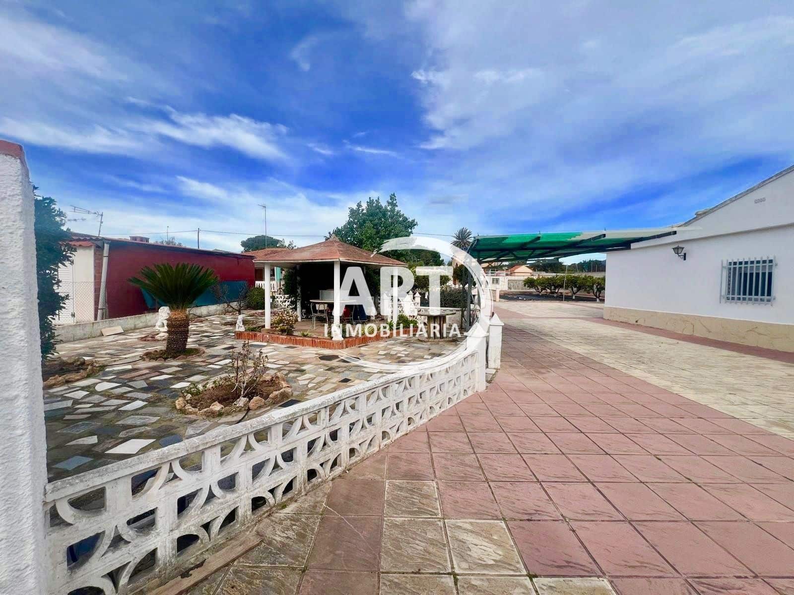 4 quarto Moradia para arrendar em Olocau com piscina garagem - 1 200 € (Ref: 9598670)