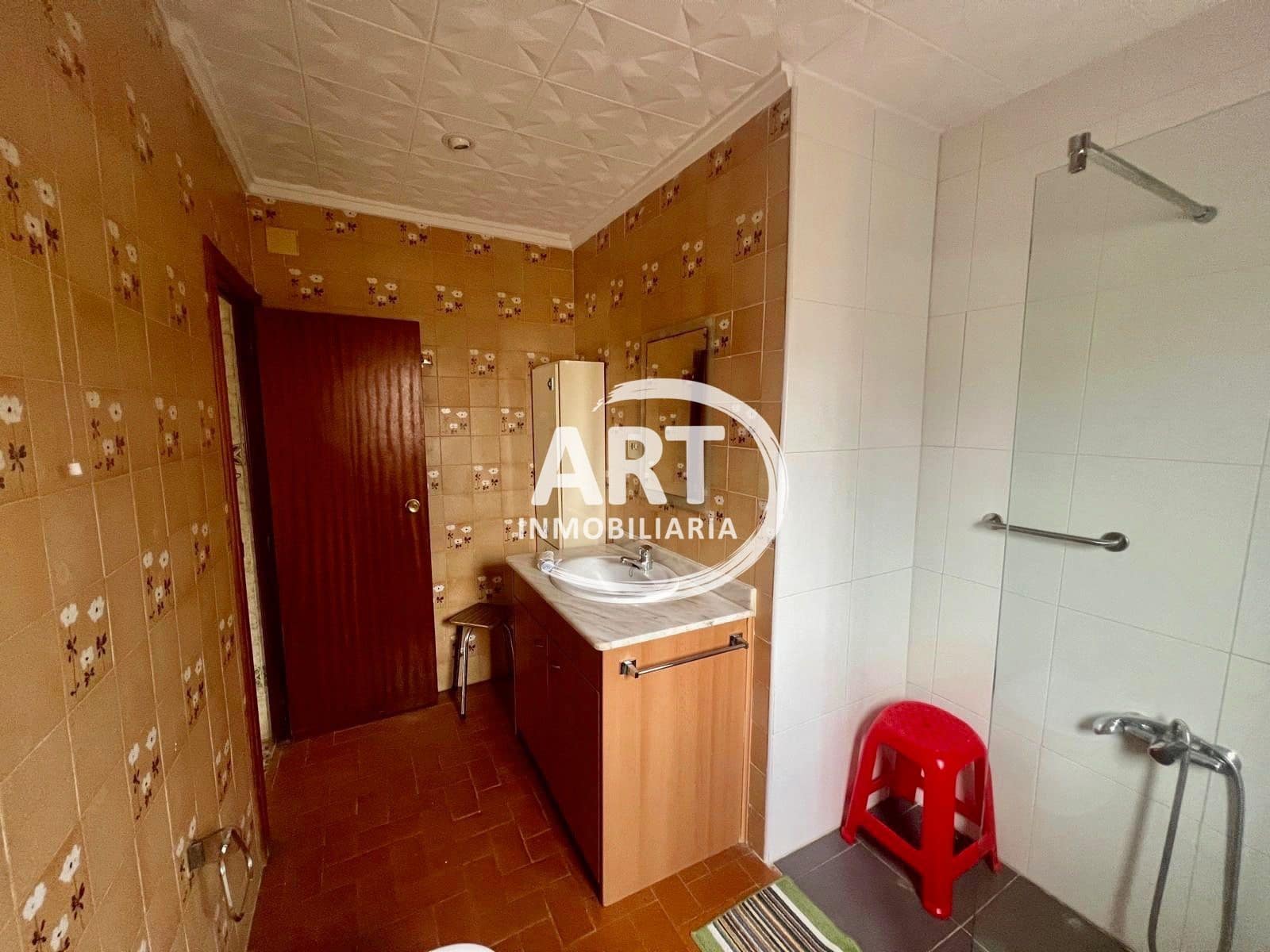 4 quarto Moradia para arrendar em Olocau com piscina garagem - 1 200 € (Ref: 9598670)