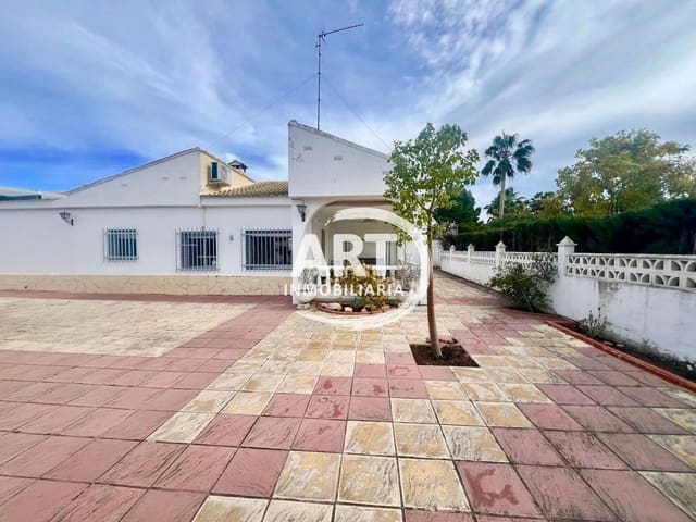 4 Zimmer Villa zu vermieten in Olocau mit Pool Garage - 1.200 € (Ref: 9598670)