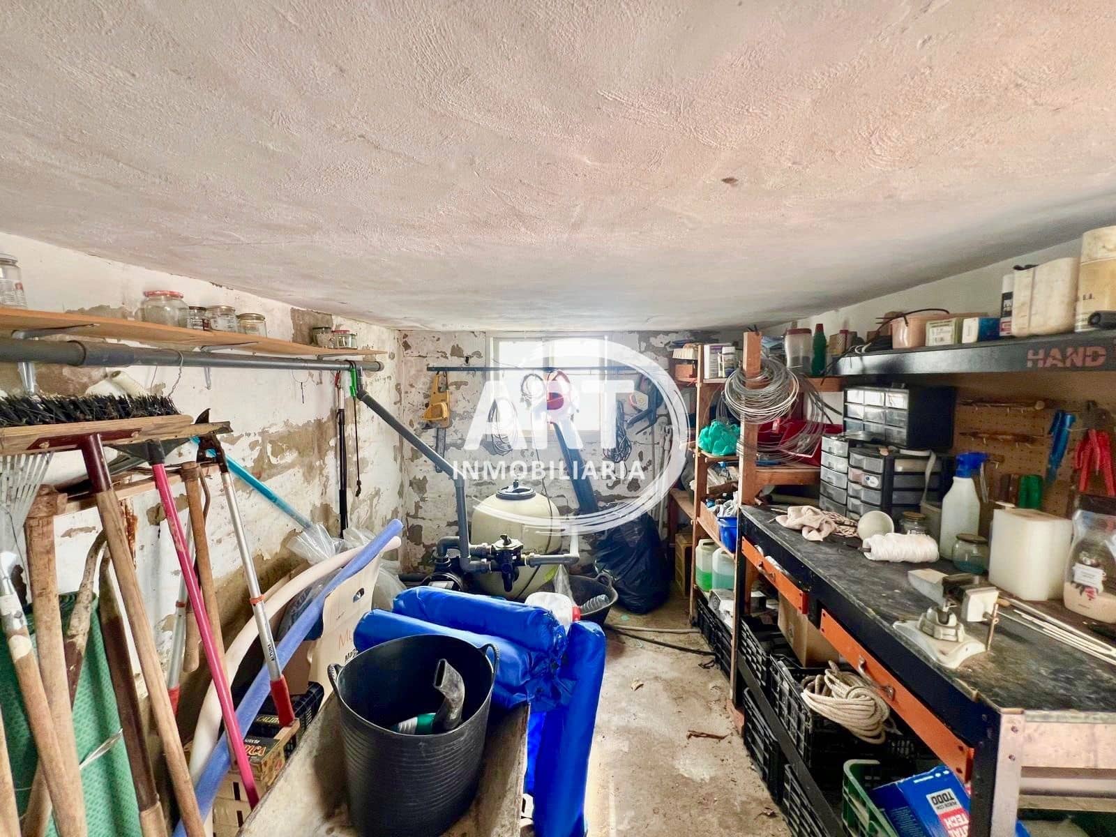 4 quarto Moradia para arrendar em Olocau com piscina garagem - 1 200 € (Ref: 9598670)