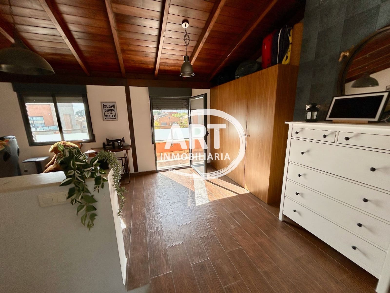 3 soveværelse Semi-Rækkehus til salg i San Antonio de Benageber med swimmingpool - € 395.000 (Ref: 9614707)