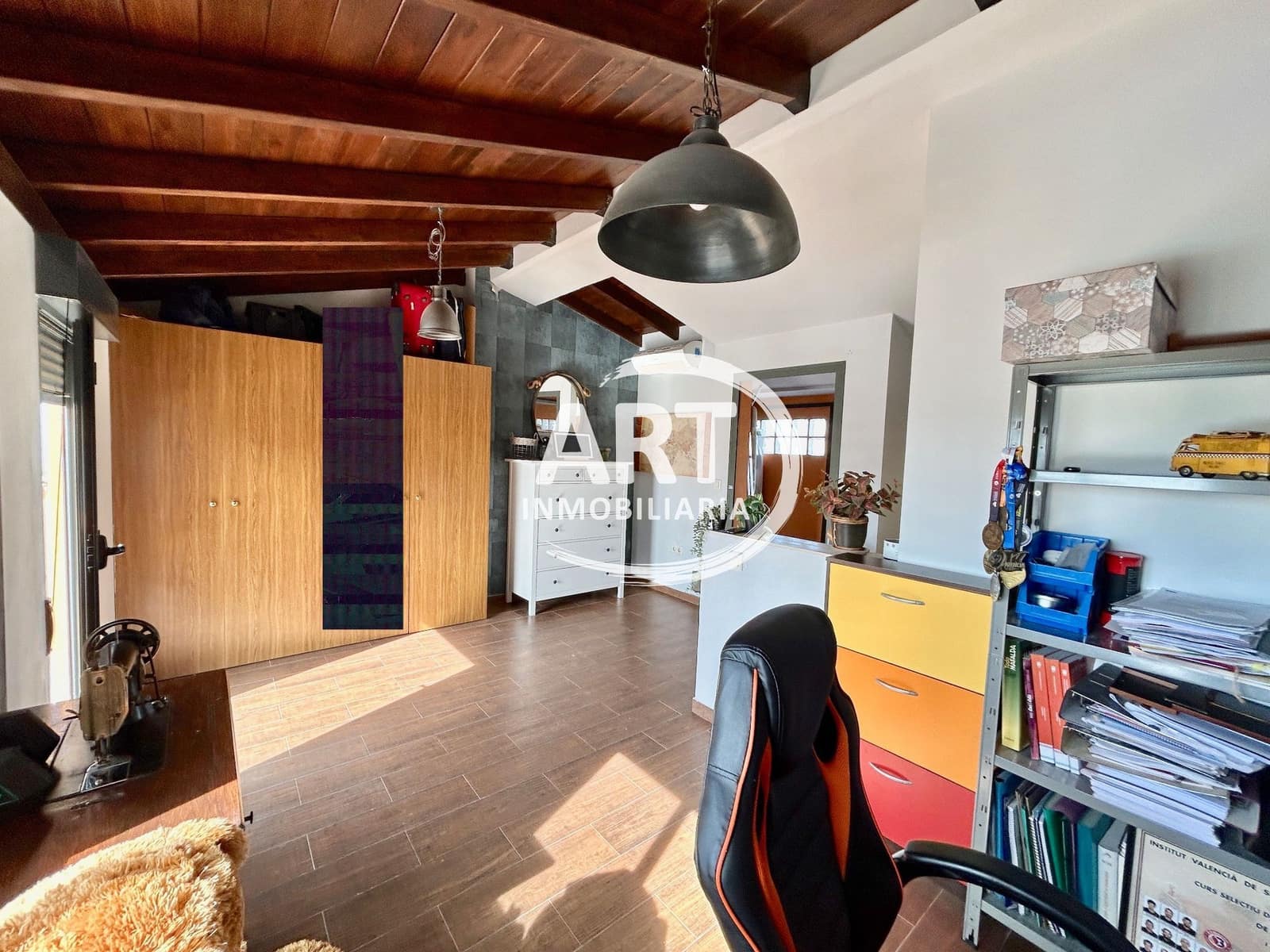 3 soveværelse Semi-Rækkehus til salg i San Antonio de Benageber med swimmingpool - € 395.000 (Ref: 9614707)