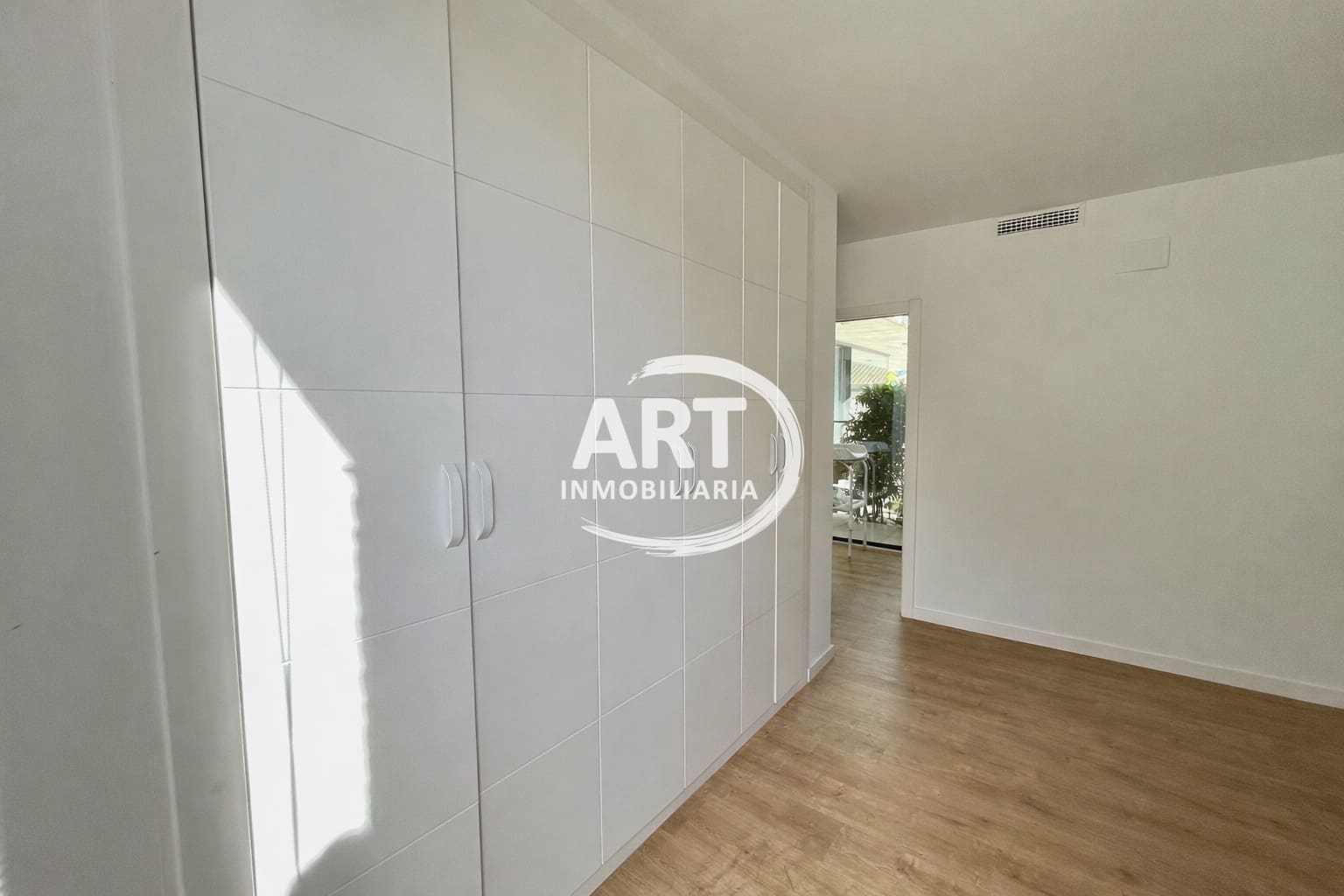 4 makuuhuone Huvila myytävänä paikassa L'Eliana mukana uima-altaan - 1 380 000 € (Ref: 9614708)