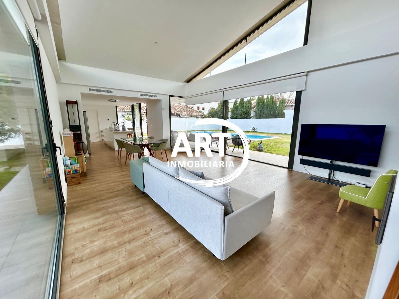 4 makuuhuone Huvila myytävänä paikassa L'Eliana mukana uima-altaan - 1 380 000 € (Ref: 9614708)