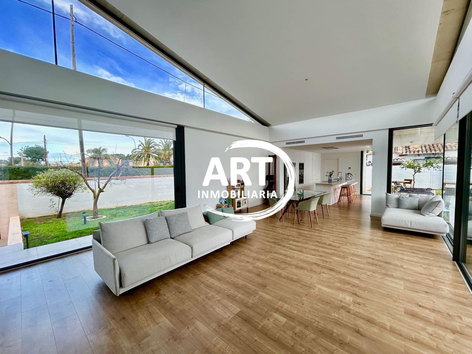 4 makuuhuone Huvila myytävänä paikassa L'Eliana mukana uima-altaan - 1 380 000 € (Ref: 9614708)