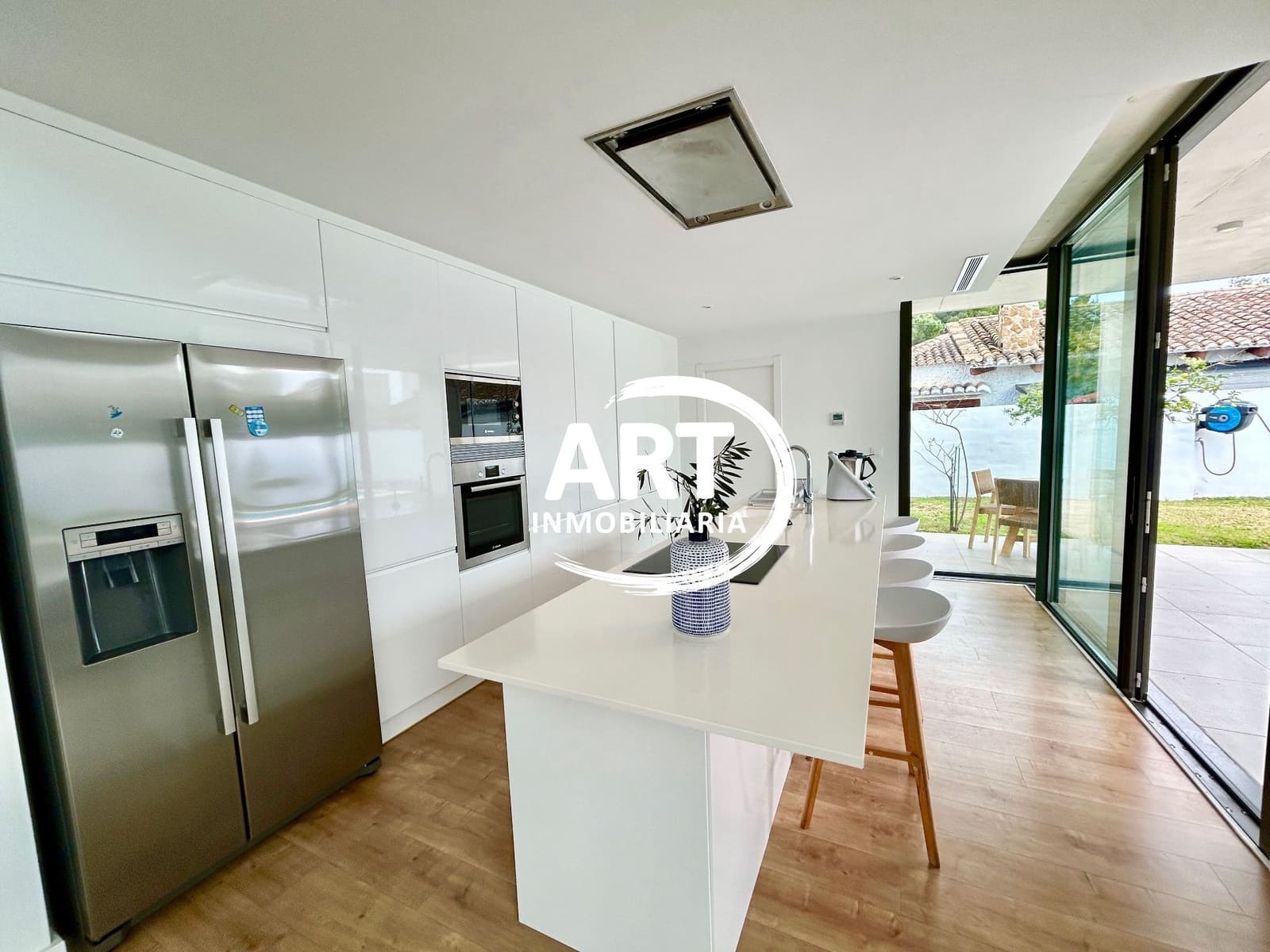 4 makuuhuone Huvila myytävänä paikassa L'Eliana mukana uima-altaan - 1 380 000 € (Ref: 9614708)