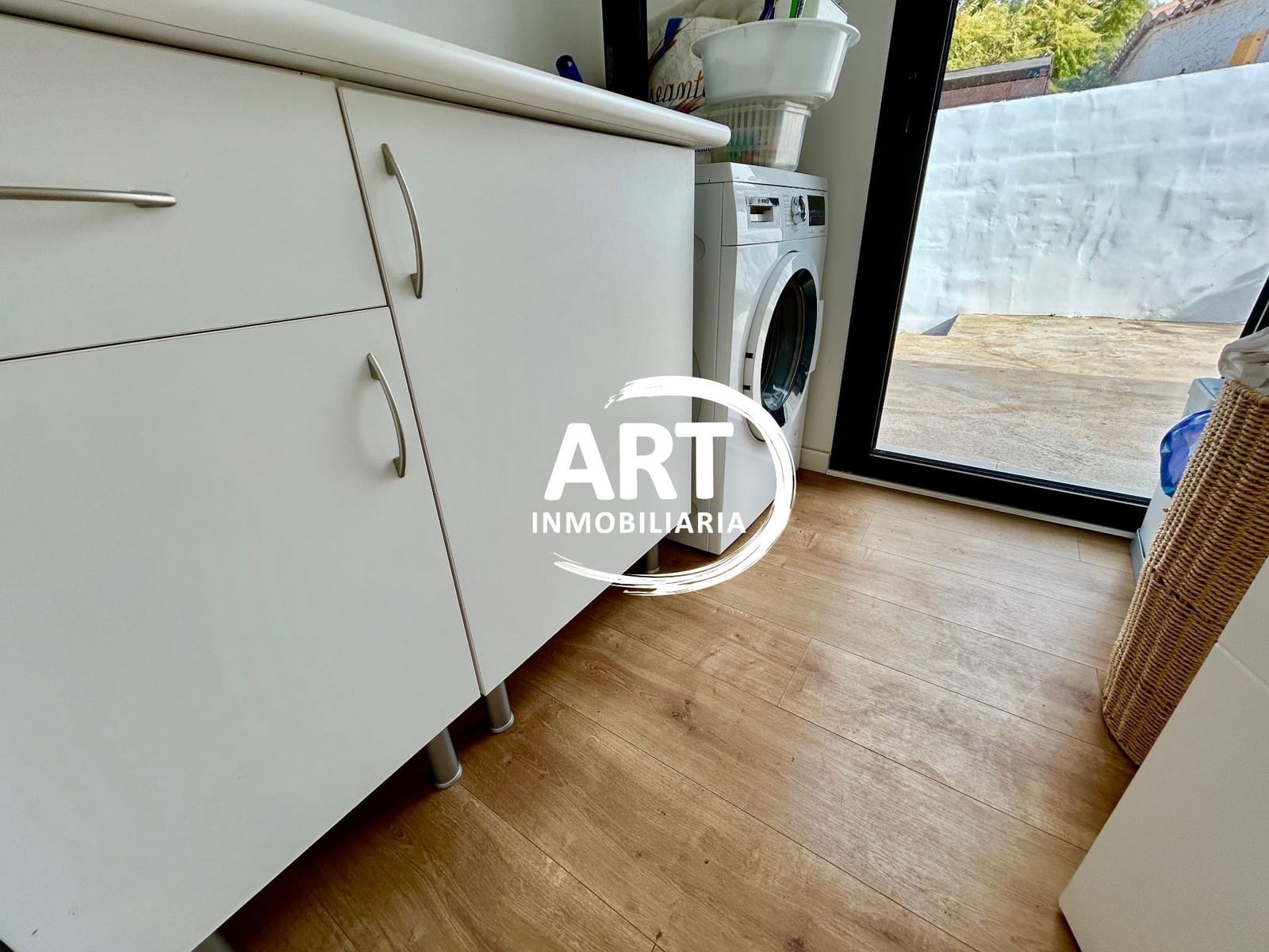 4 makuuhuone Huvila myytävänä paikassa L'Eliana mukana uima-altaan - 1 380 000 € (Ref: 9614708)