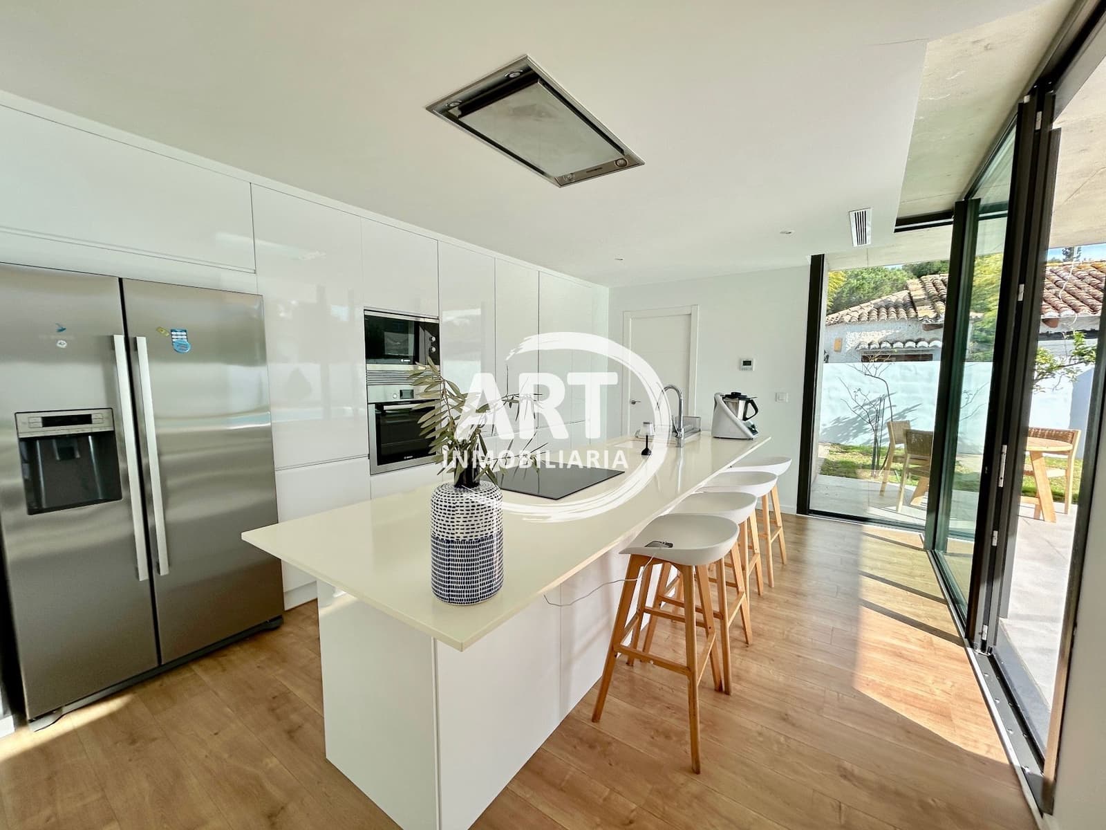 4 makuuhuone Huvila myytävänä paikassa L'Eliana mukana uima-altaan - 1 380 000 € (Ref: 9614708)