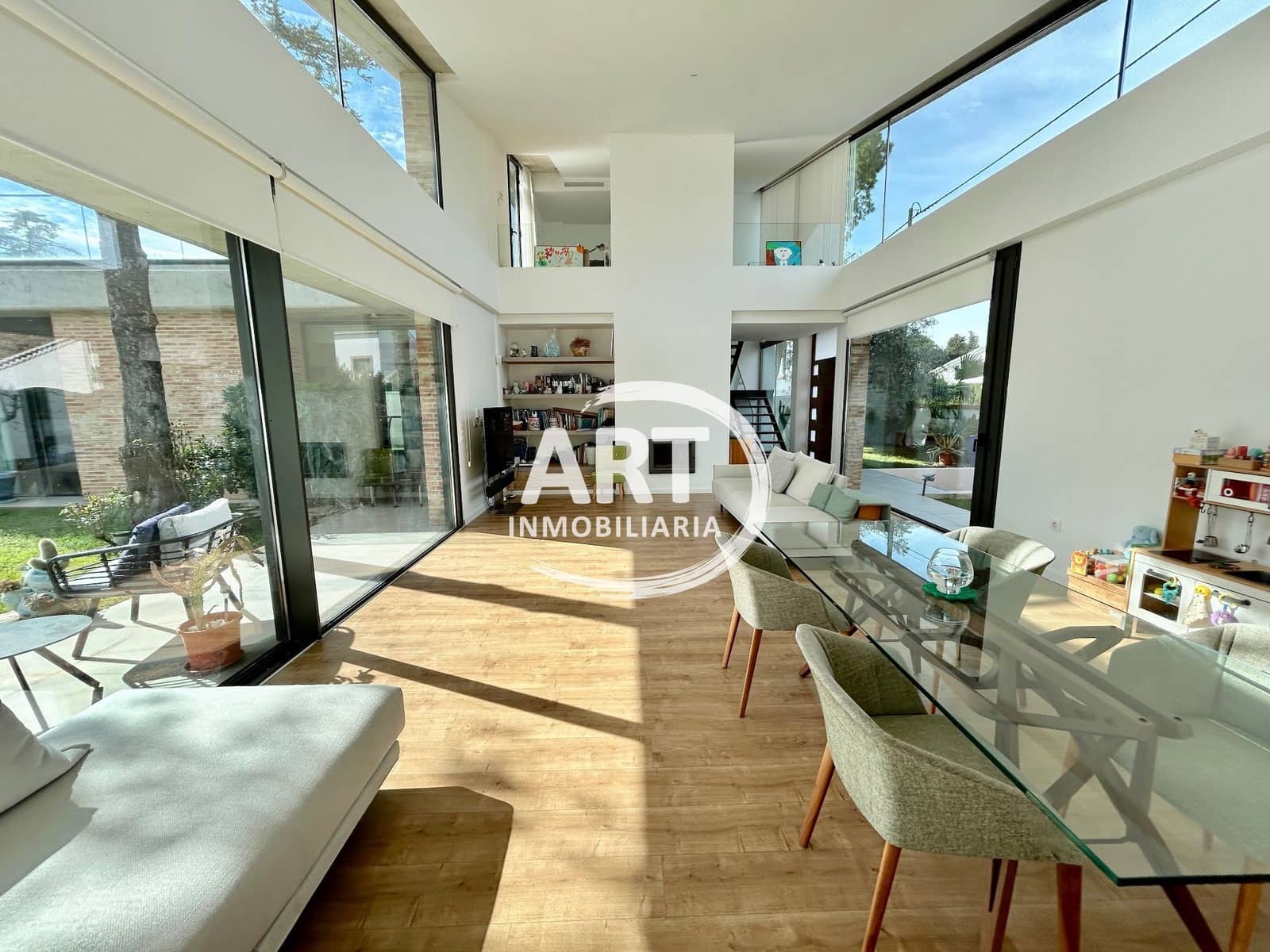 4 makuuhuone Huvila myytävänä paikassa L'Eliana mukana uima-altaan - 1 380 000 € (Ref: 9614708)