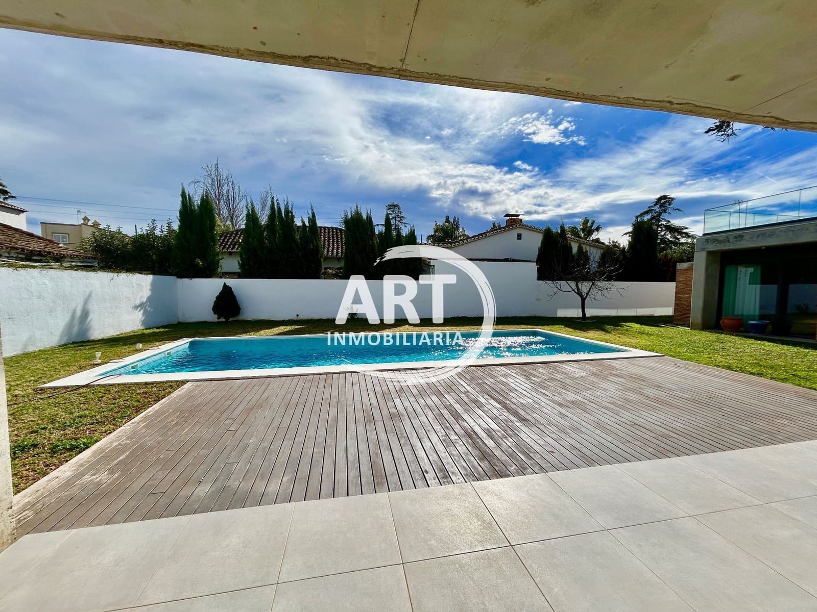 4 makuuhuone Huvila myytävänä paikassa L'Eliana mukana uima-altaan - 1 380 000 € (Ref: 9614708)