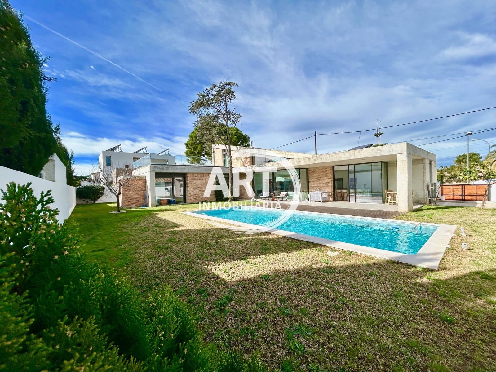 4 makuuhuone Huvila myytävänä paikassa L'Eliana mukana uima-altaan - 1 380 000 € (Ref: 9614708)