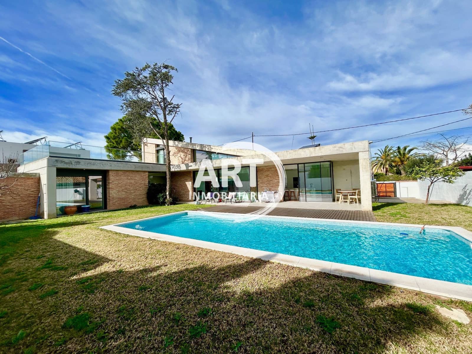 4 makuuhuone Huvila myytävänä paikassa L'Eliana mukana uima-altaan - 1 380 000 € (Ref: 9614708)