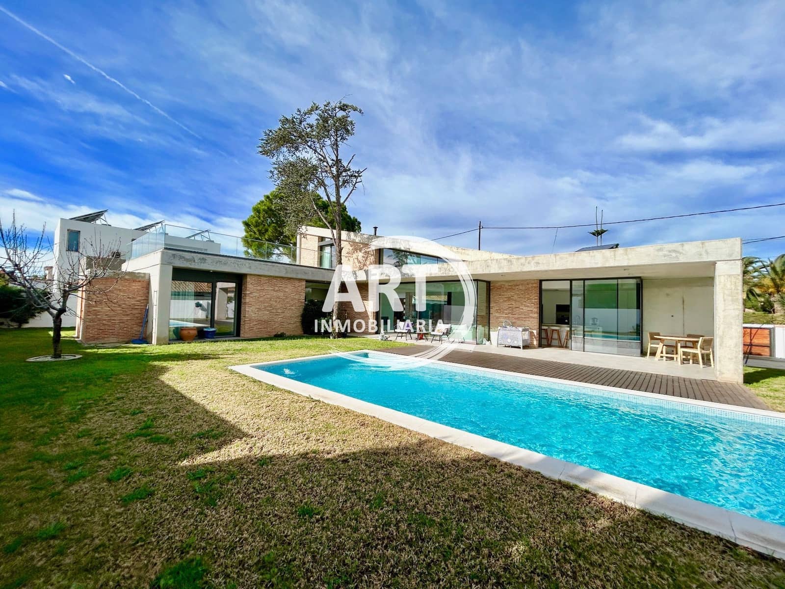 4 makuuhuone Huvila myytävänä paikassa L'Eliana mukana uima-altaan - 1 380 000 € (Ref: 9614708)