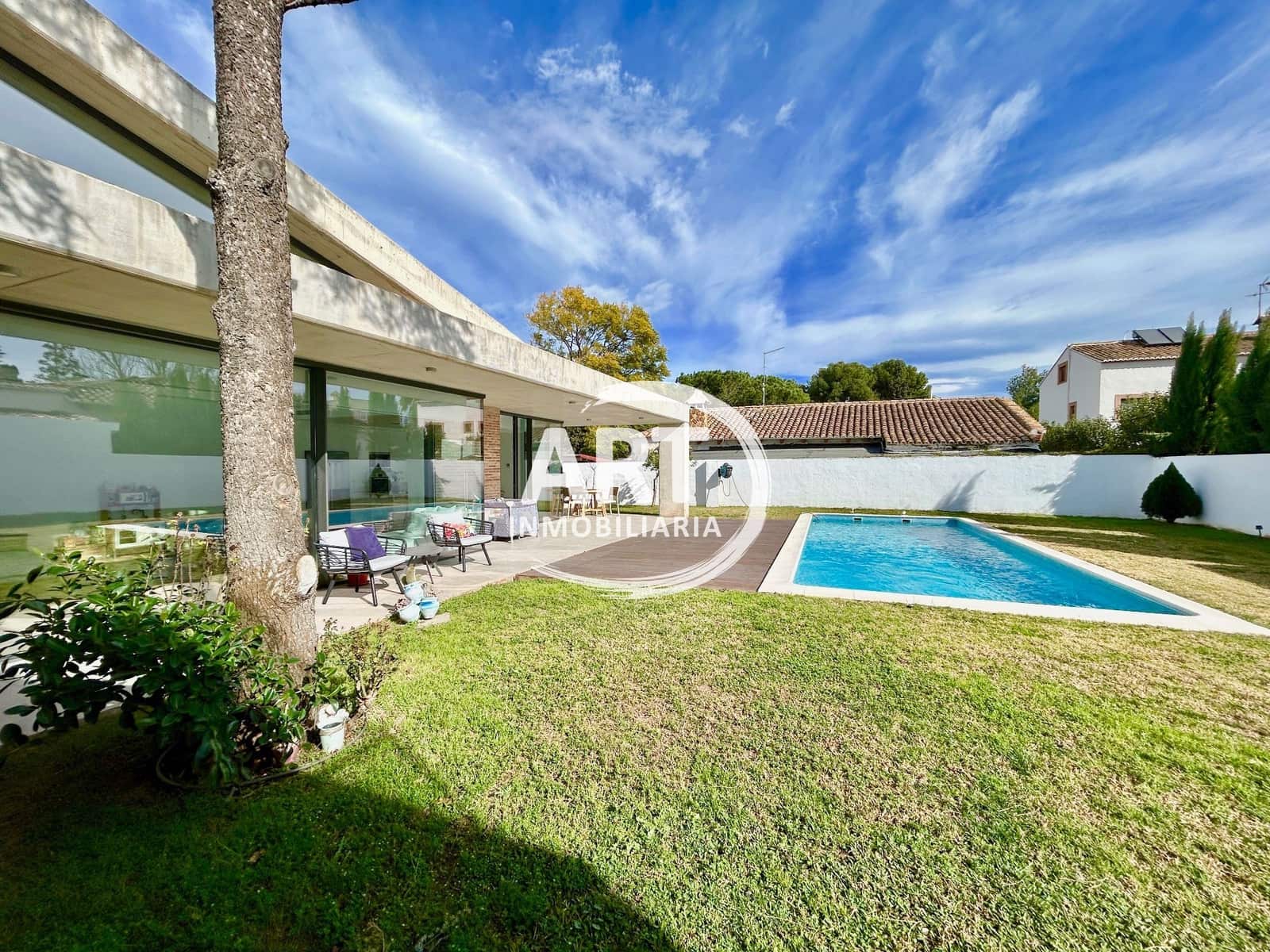 4 makuuhuone Huvila myytävänä paikassa L'Eliana mukana uima-altaan - 1 380 000 € (Ref: 9614708)