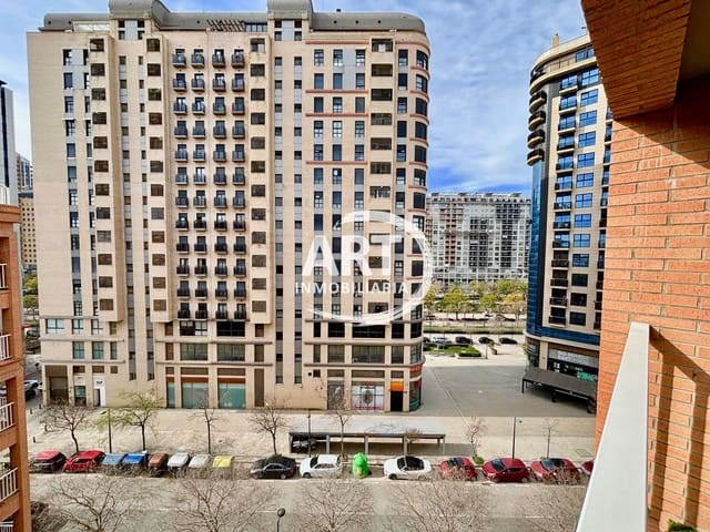 3 slaapkamer Flat te koop in Benicalap, Valencia stad met zwembad garage - € 500.000 (Ref: 9626894)