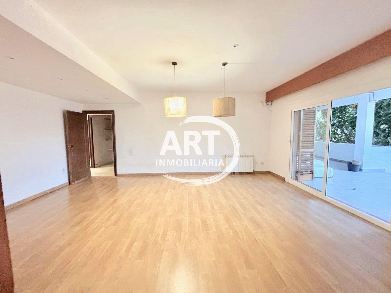 4 makuuhuone Huvila myytävänä paikassa L'Eliana mukana uima-altaan 
autotalli - 960 000 € (Ref: 9633832)