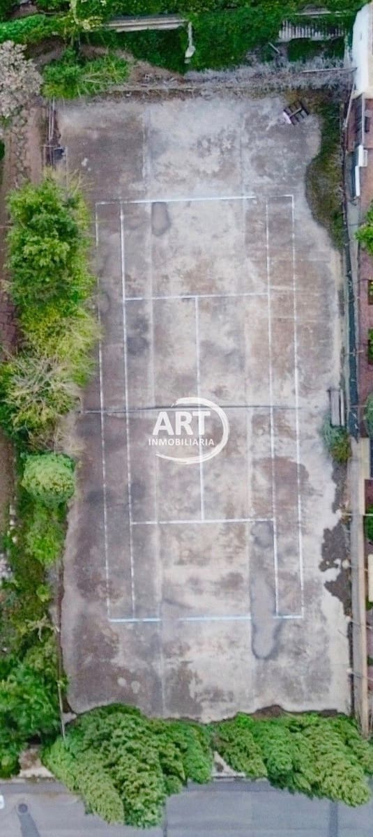 4 makuuhuone Huvila myytävänä paikassa L'Eliana mukana uima-altaan 
autotalli - 960 000 € (Ref: 9633832)