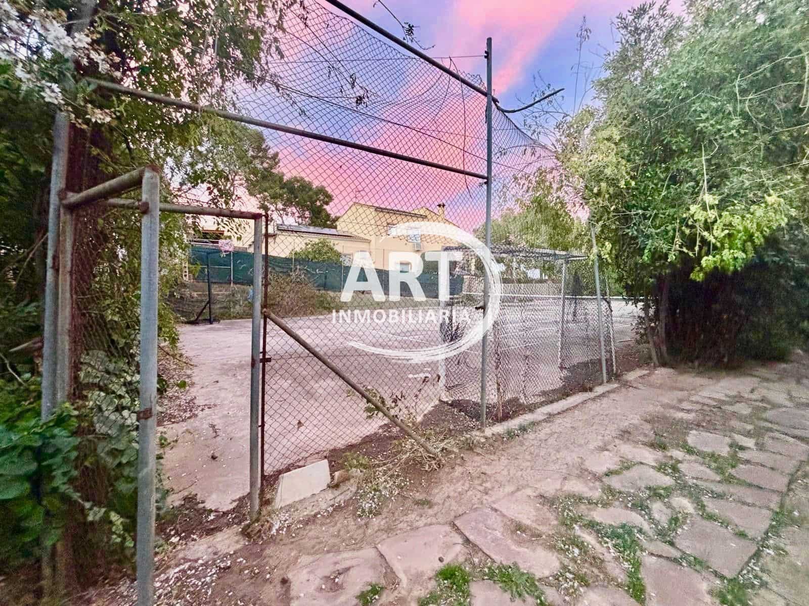 4 makuuhuone Huvila myytävänä paikassa L'Eliana mukana uima-altaan 
autotalli - 960 000 € (Ref: 9633832)