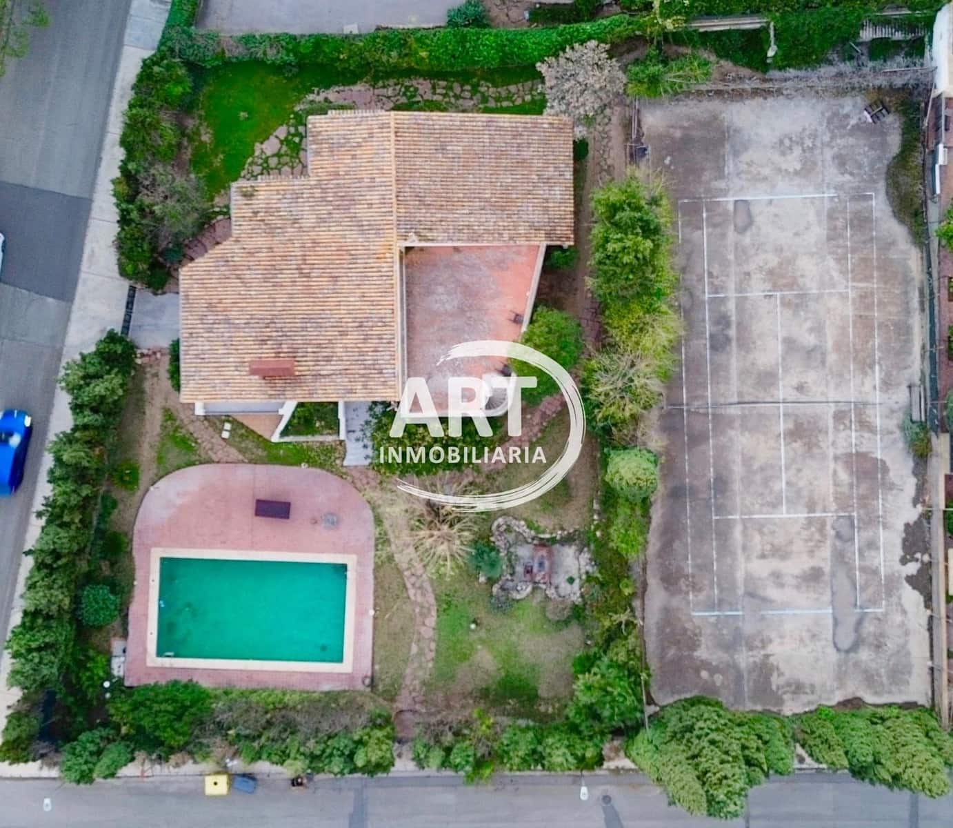 4 makuuhuone Huvila myytävänä paikassa L'Eliana mukana uima-altaan 
autotalli - 960 000 € (Ref: 9633832)