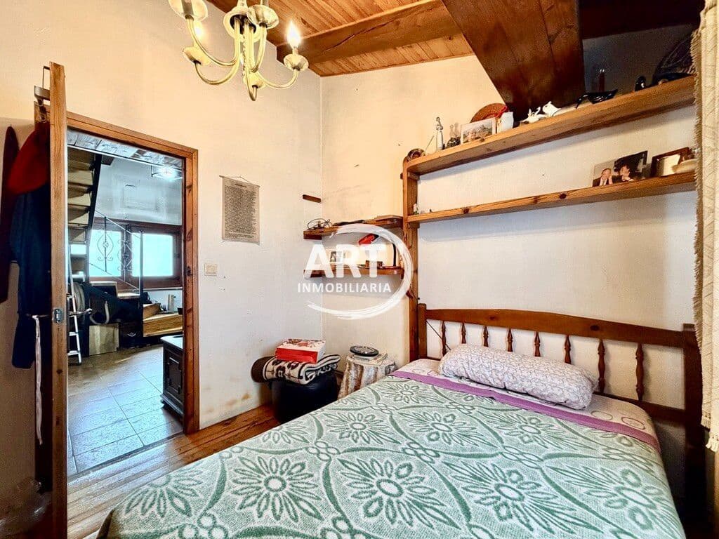 8 makuuhuone Omakotitalo myytävänä paikassa Alcala de la Selva - 350 000 € (Ref: 9639079)