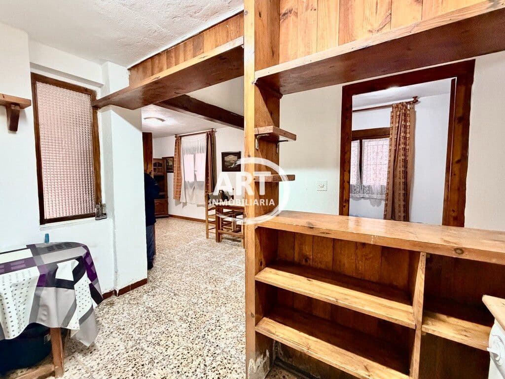 8 makuuhuone Omakotitalo myytävänä paikassa Alcala de la Selva - 350 000 € (Ref: 9639079)