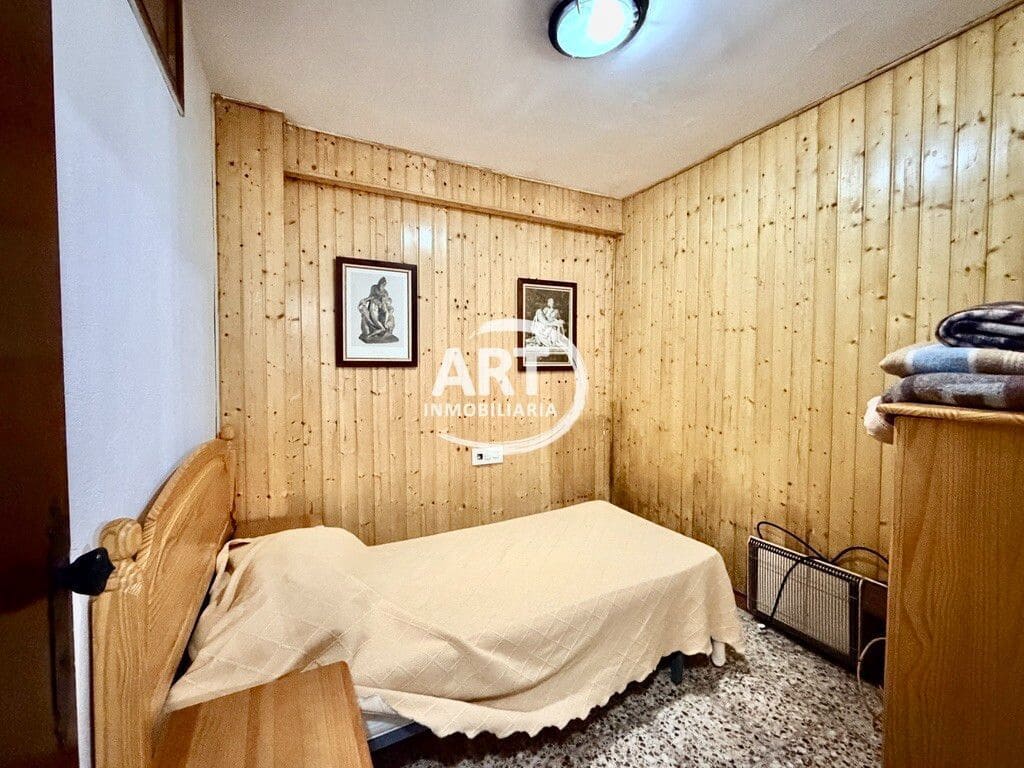 8 makuuhuone Omakotitalo myytävänä paikassa Alcala de la Selva - 350 000 € (Ref: 9639079)