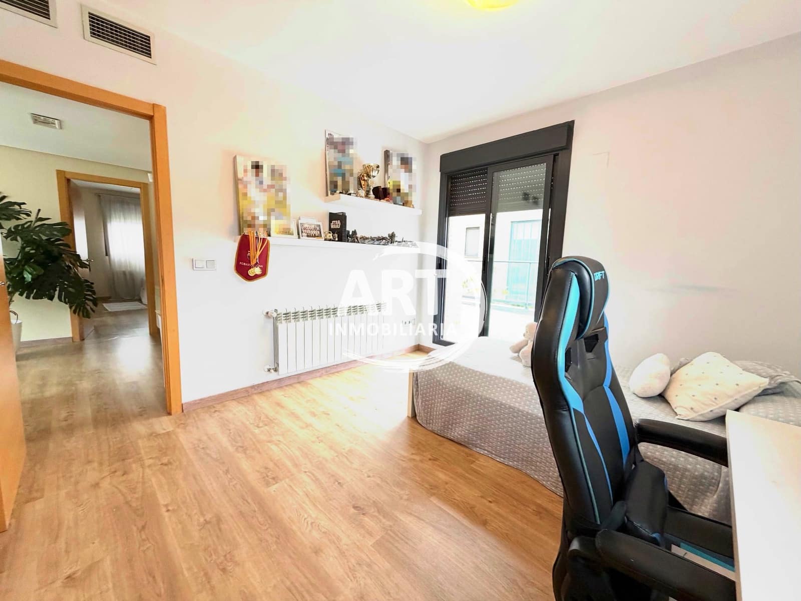 4 Zimmer Villa zu verkaufen in San Antonio de Benageber mit Pool Garage - 750.000 € (Ref: 9651223)