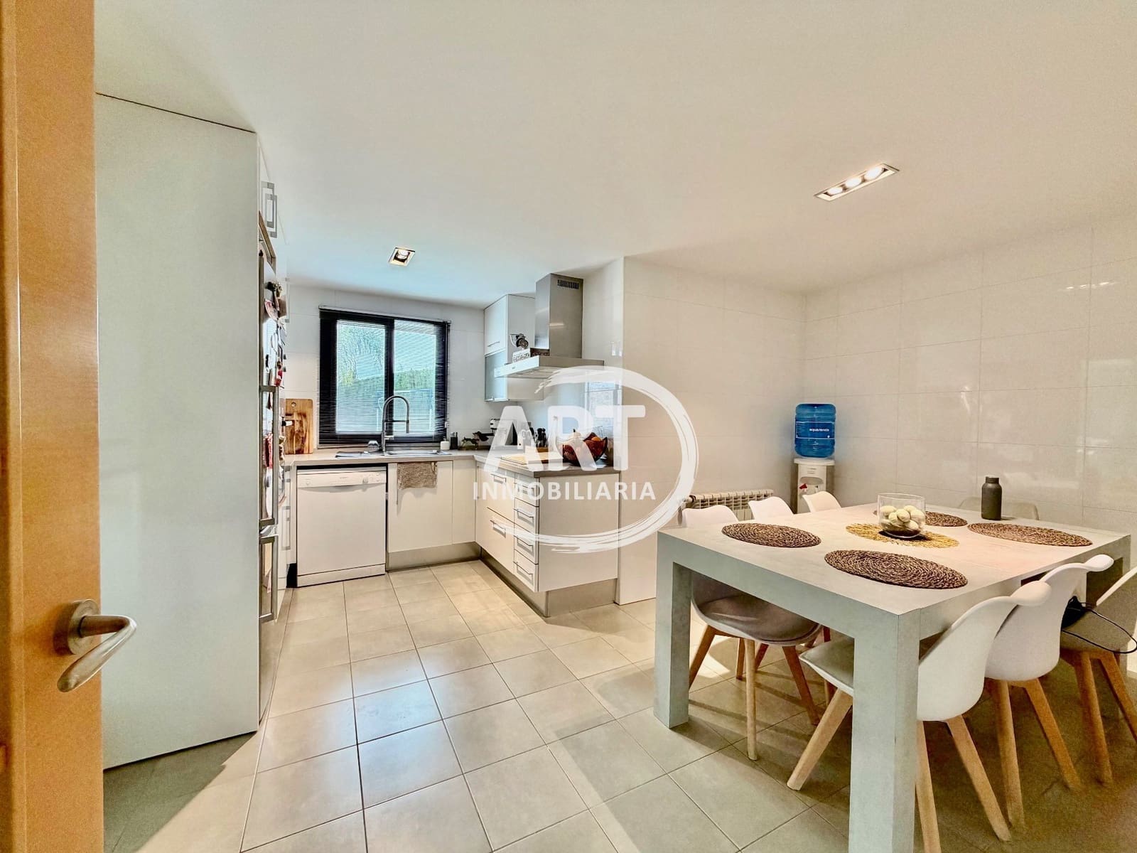 4 Zimmer Villa zu verkaufen in San Antonio de Benageber mit Pool Garage - 750.000 € (Ref: 9651223)