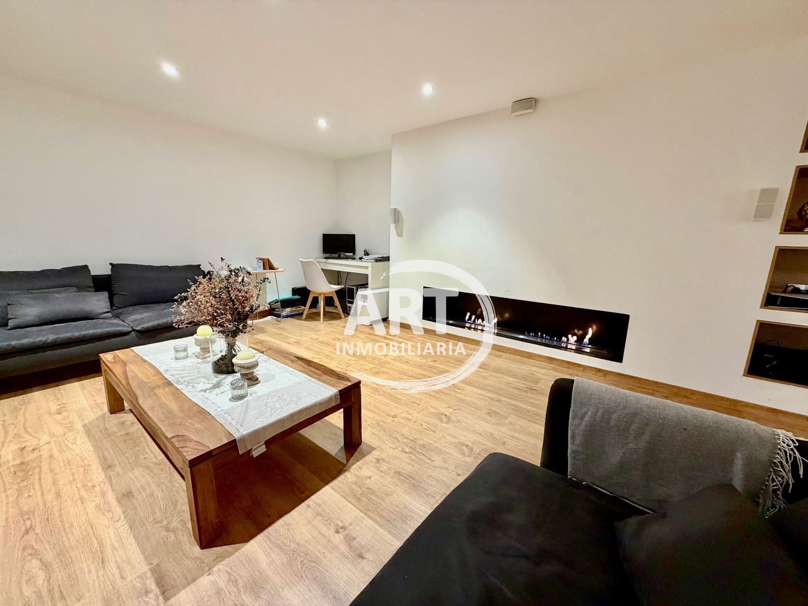 4 Zimmer Villa zu verkaufen in San Antonio de Benageber mit Pool Garage - 750.000 € (Ref: 9651223)