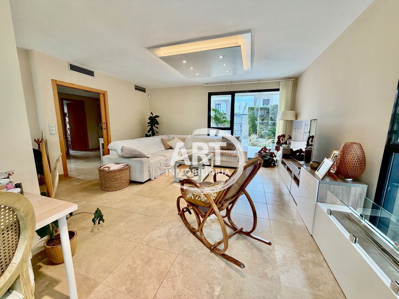 4 Zimmer Villa zu verkaufen in San Antonio de Benageber mit Pool Garage - 750.000 € (Ref: 9651223)