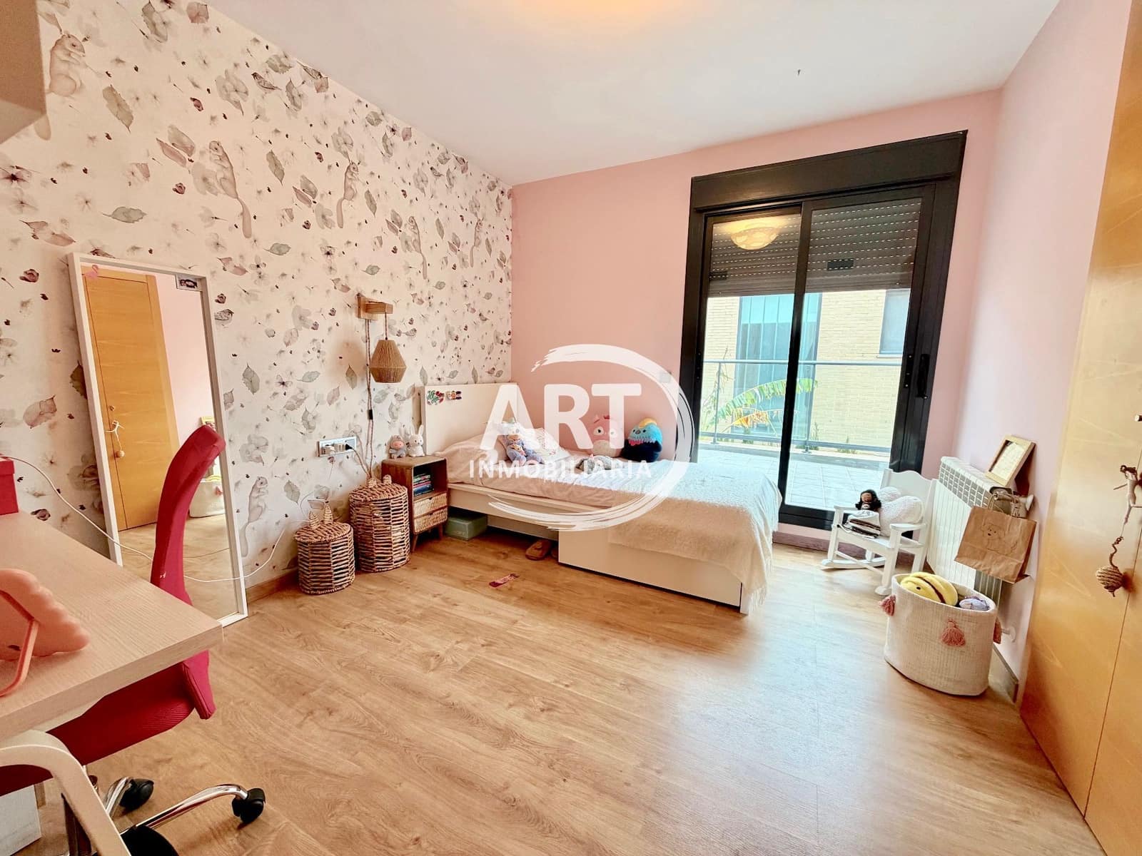 4 Zimmer Villa zu verkaufen in San Antonio de Benageber mit Pool Garage - 750.000 € (Ref: 9651223)