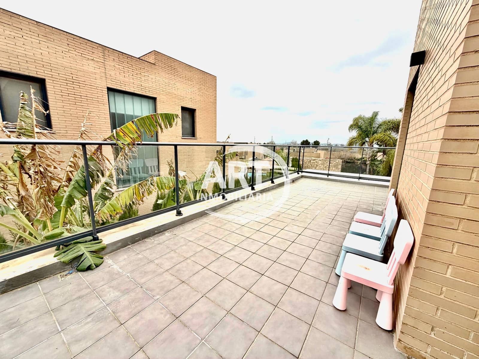 4 Zimmer Villa zu verkaufen in San Antonio de Benageber mit Pool Garage - 750.000 € (Ref: 9651223)